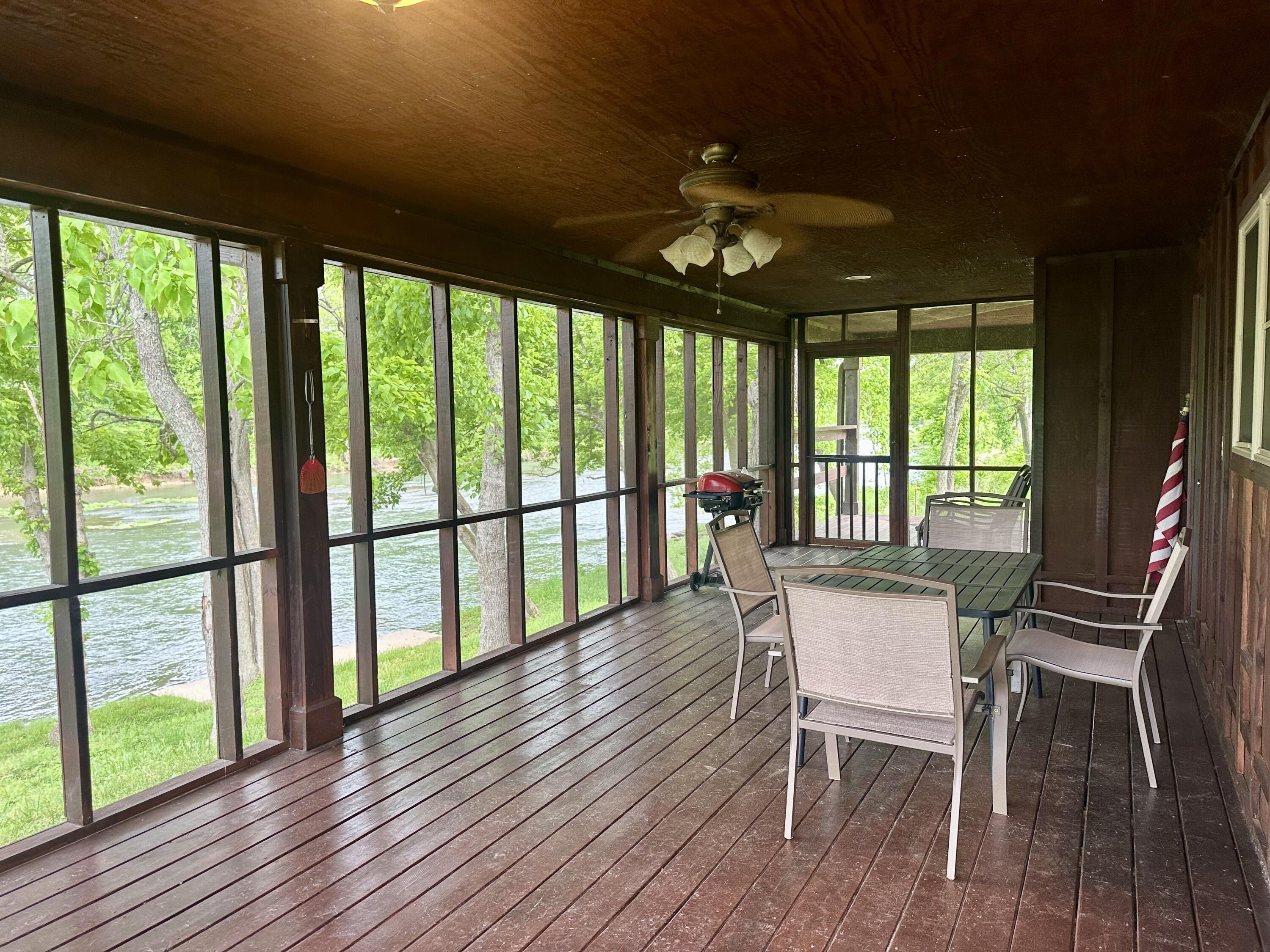 283 Big Trout Trail Property Photo 4