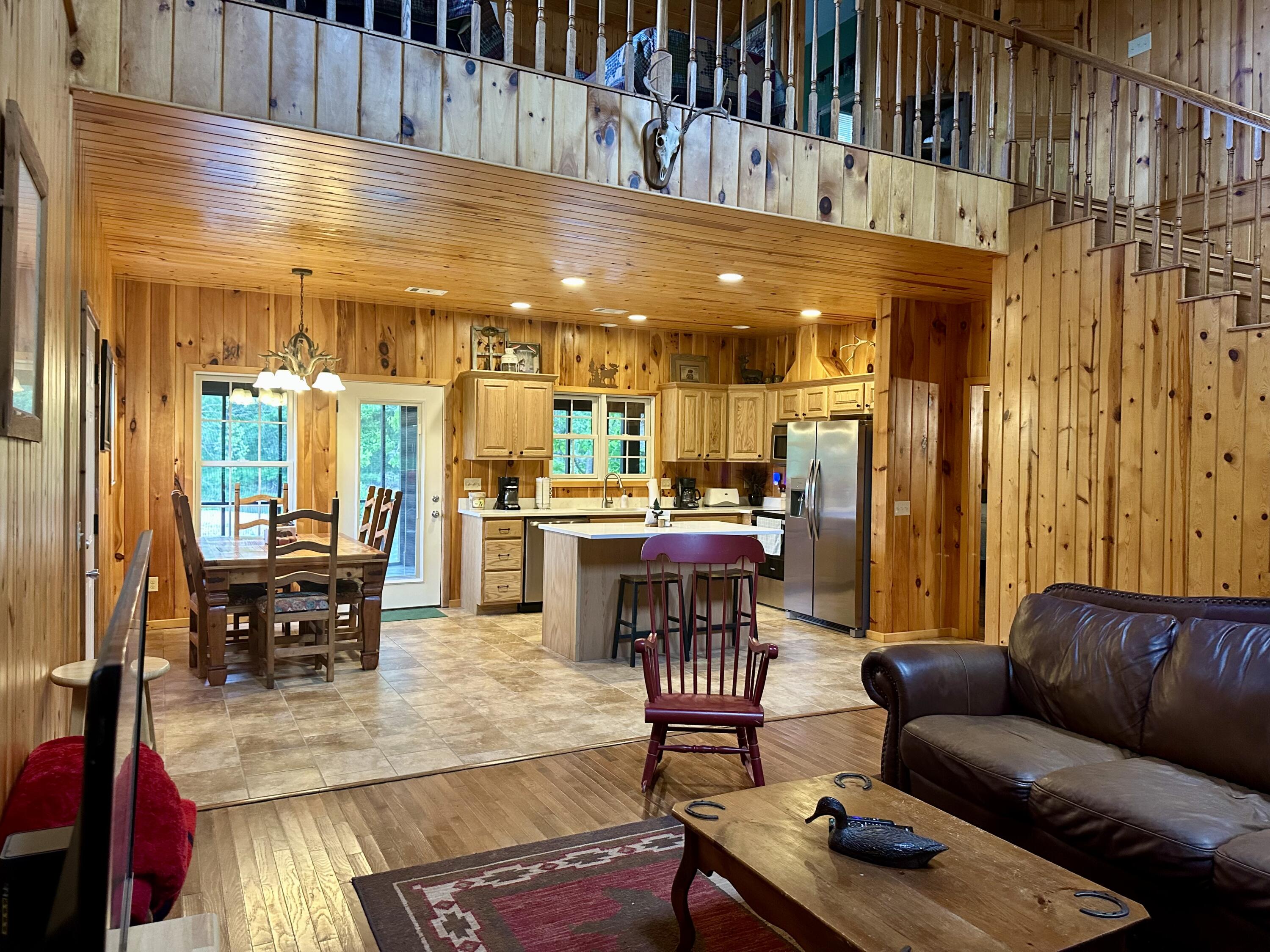 283 Big Trout Trail Property Photo 7