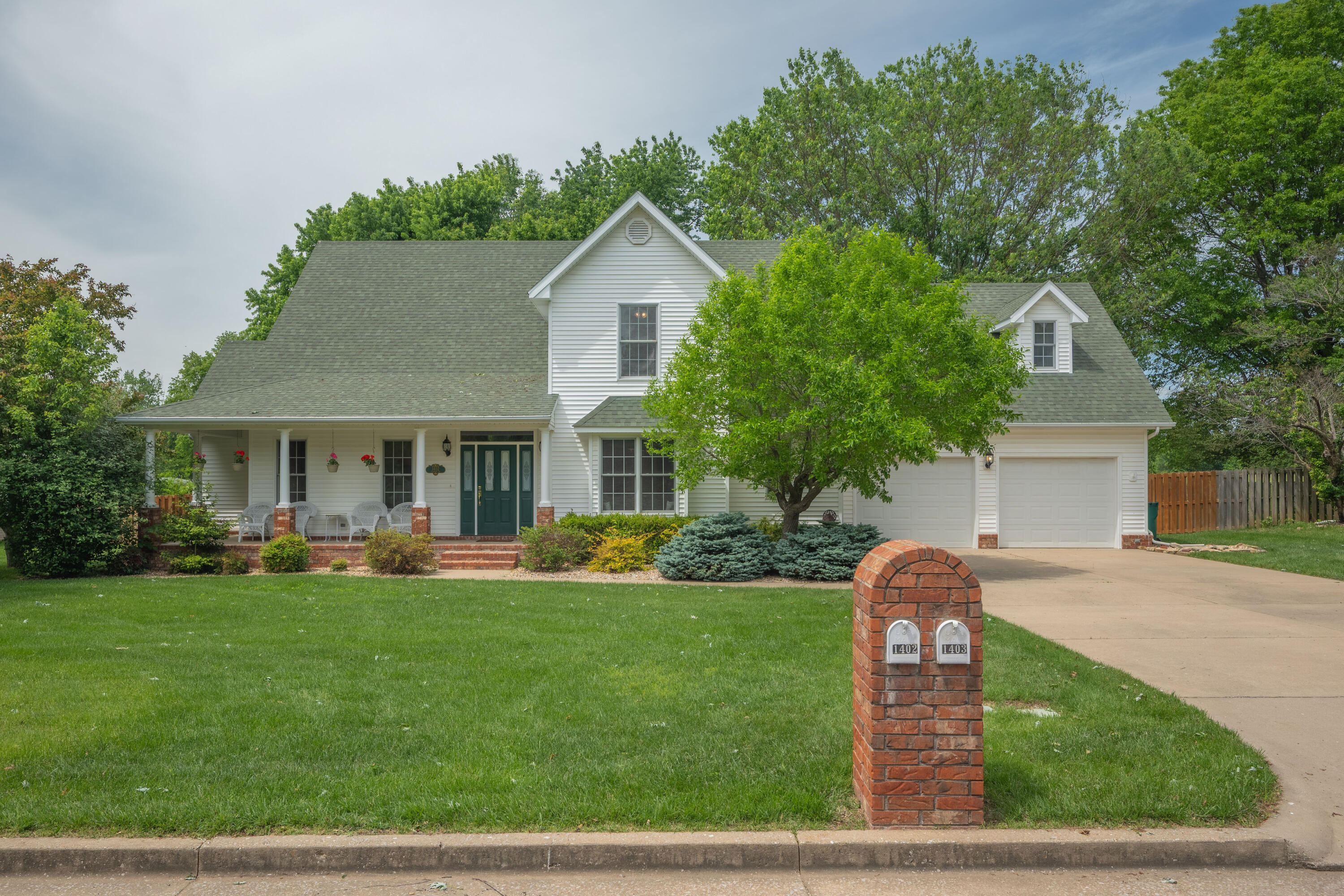 1402 Dierker Drive Property Photo 2