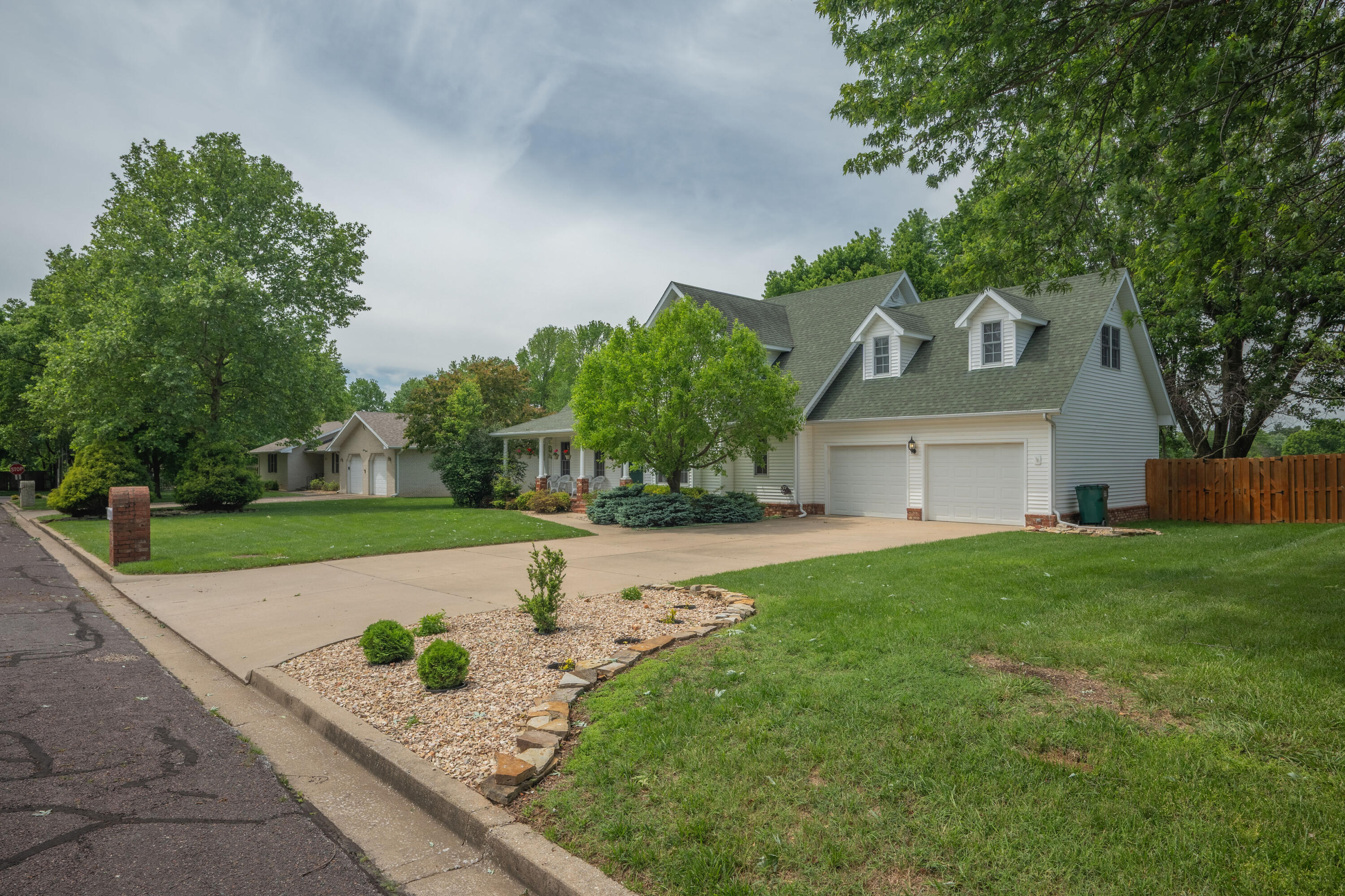 1402 Dierker Drive Property Photo 5