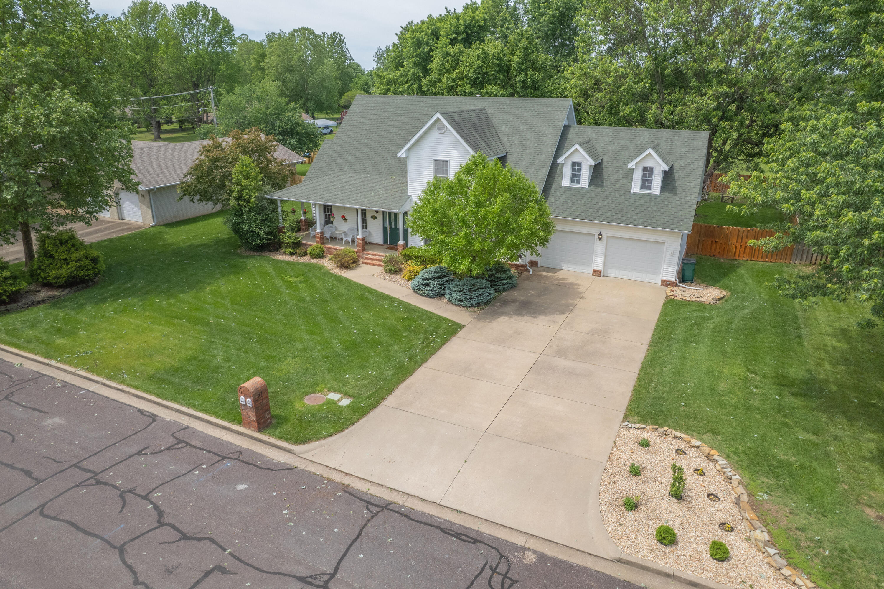 1402 Dierker Drive Property Photo 7