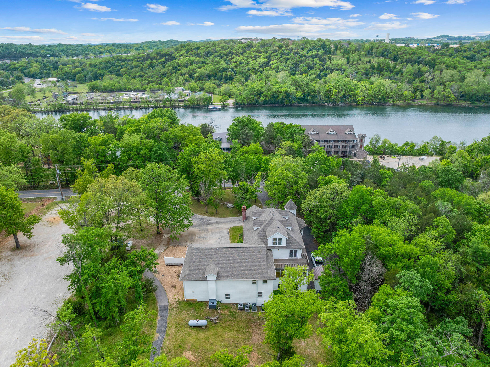 1482 Lake Shore Drive Property Photo 77