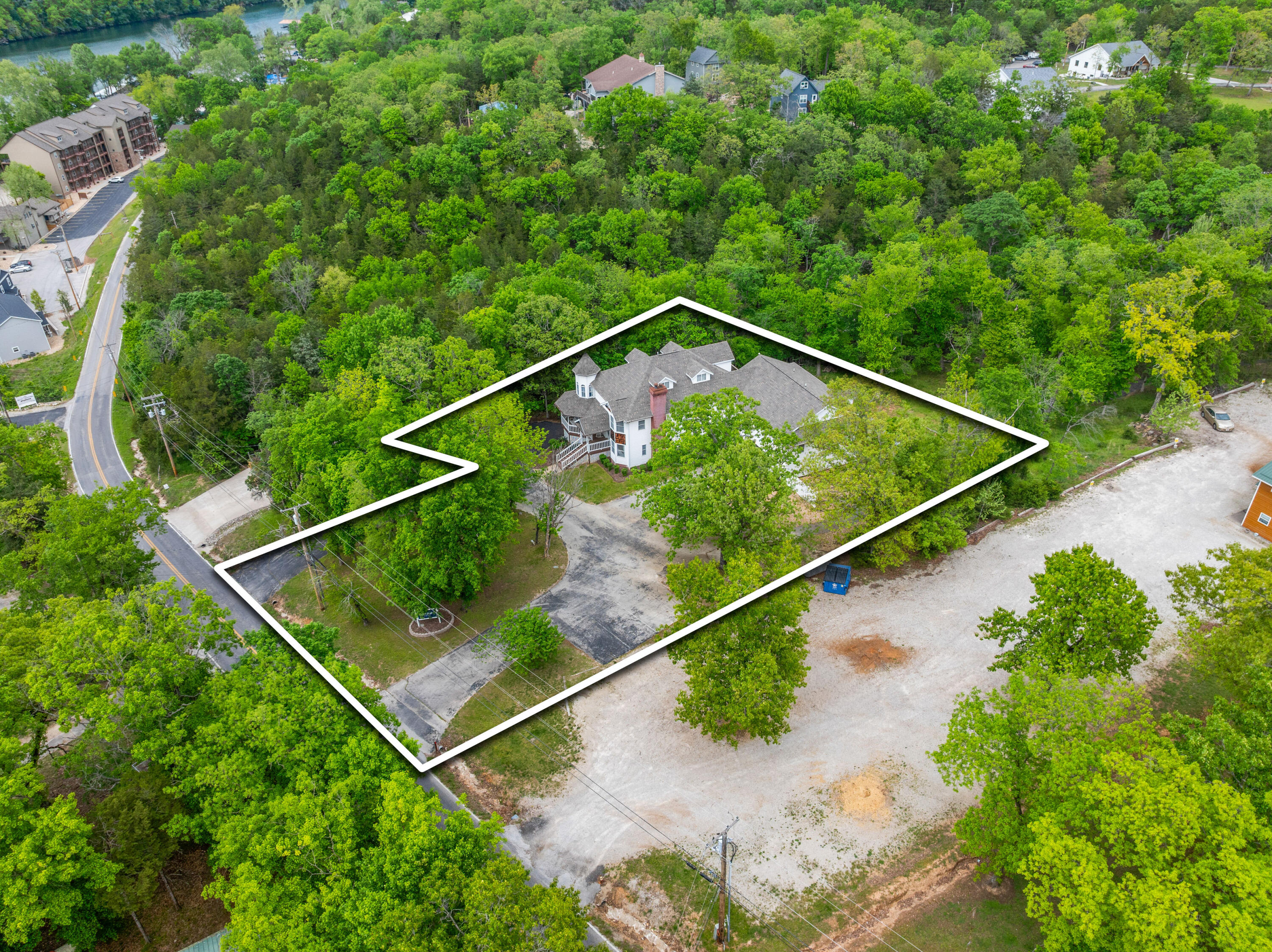 1482 Lake Shore Drive Property Photo 4