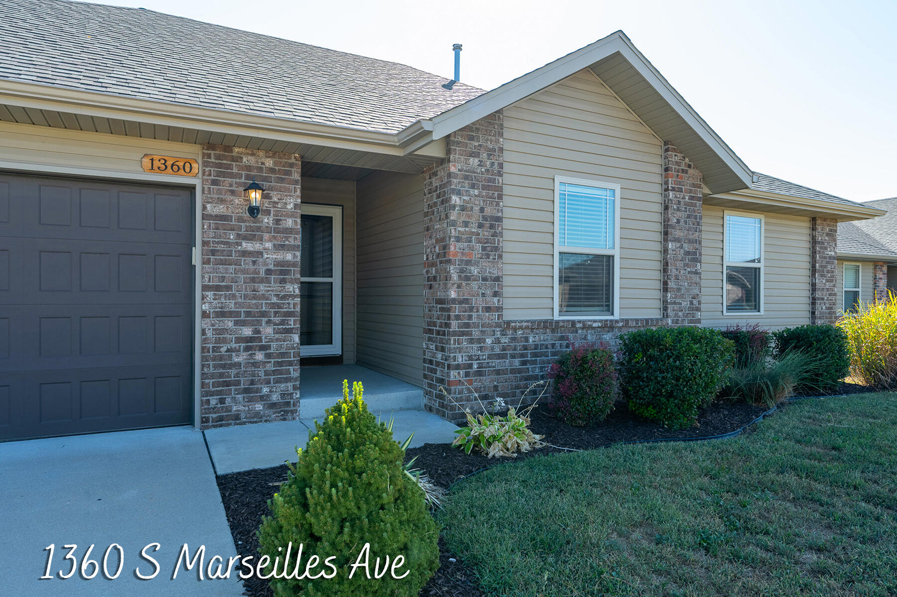 1360 South Marseilles Avenue Property Photo 3