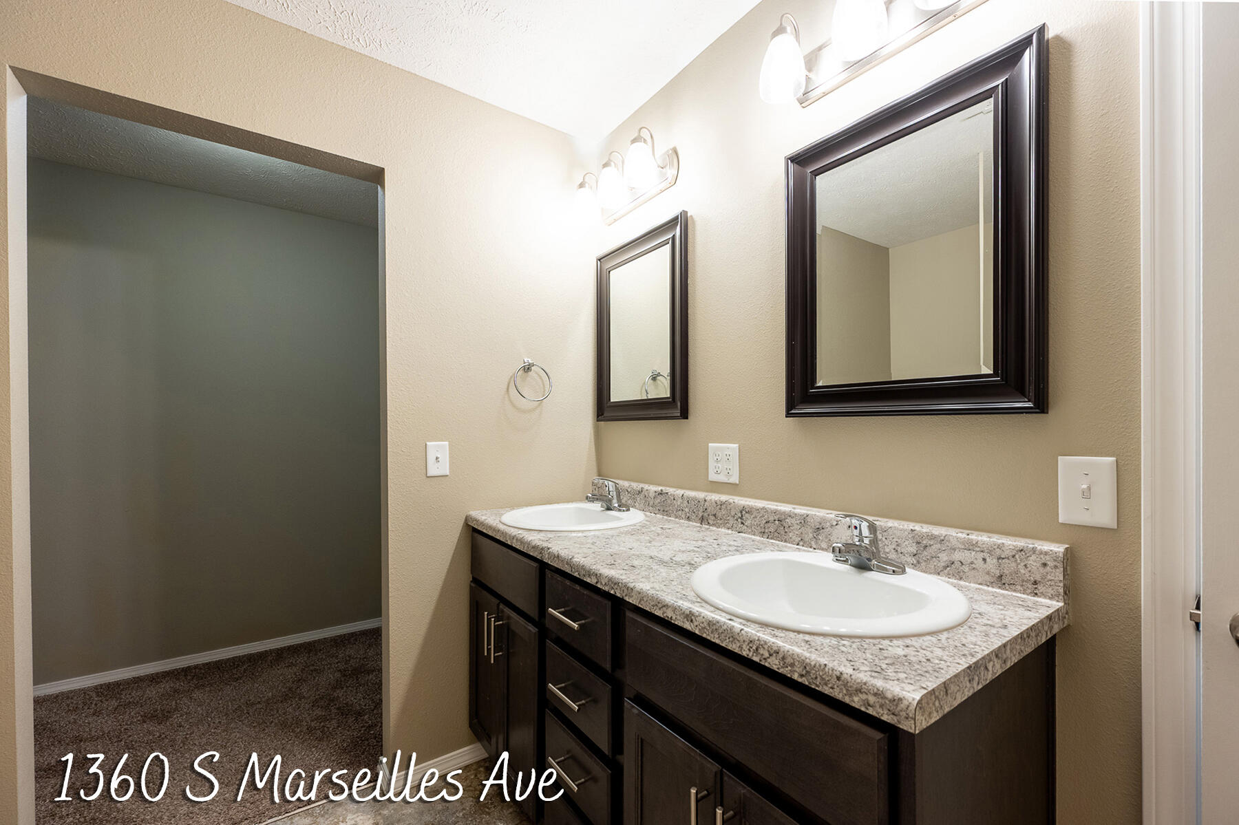 1360 South Marseilles Avenue Property Photo 21
