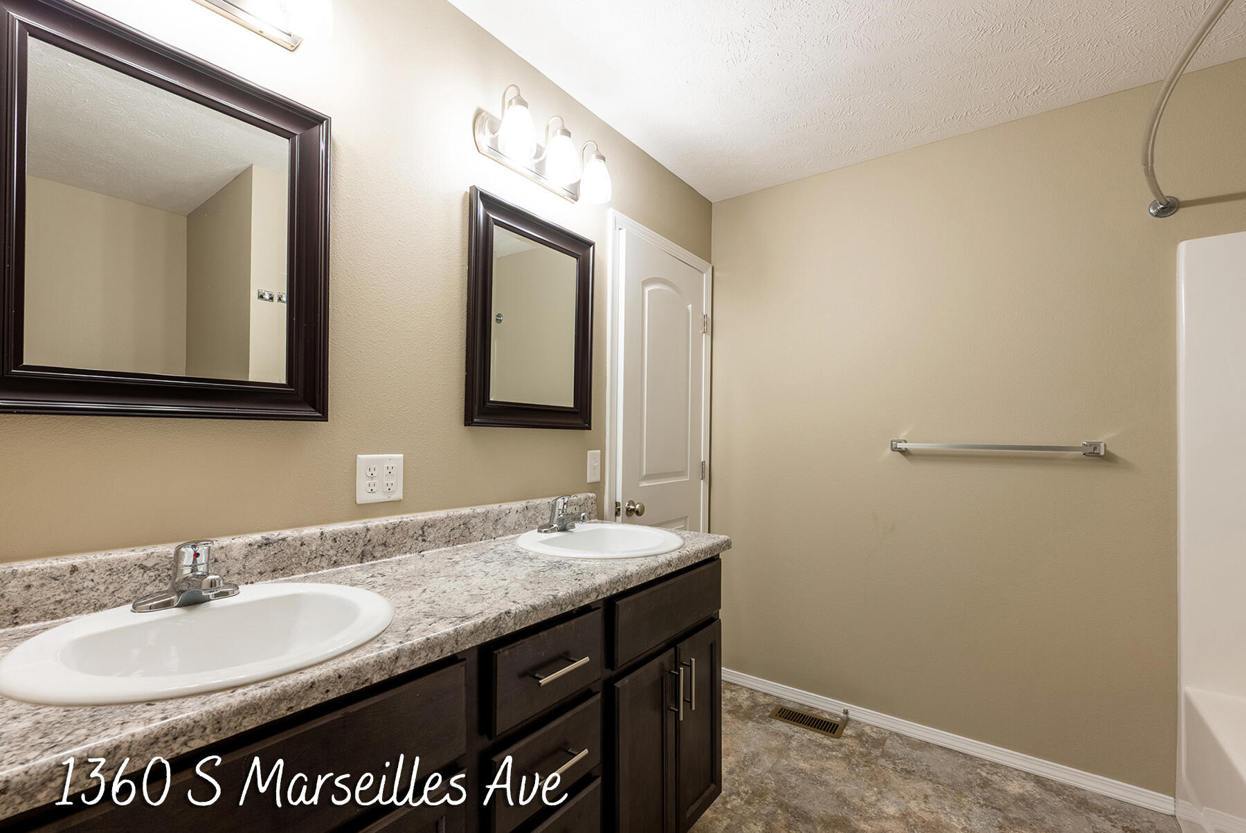 1360 South Marseilles Avenue Property Photo 22