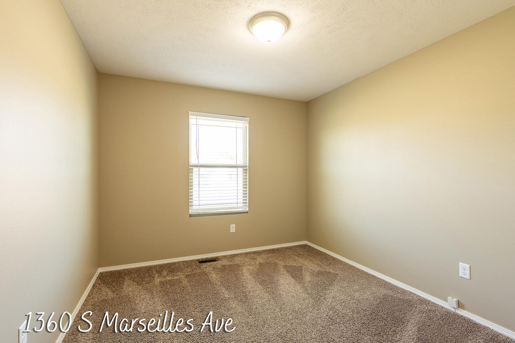 1360 South Marseilles Avenue Property Photo 32