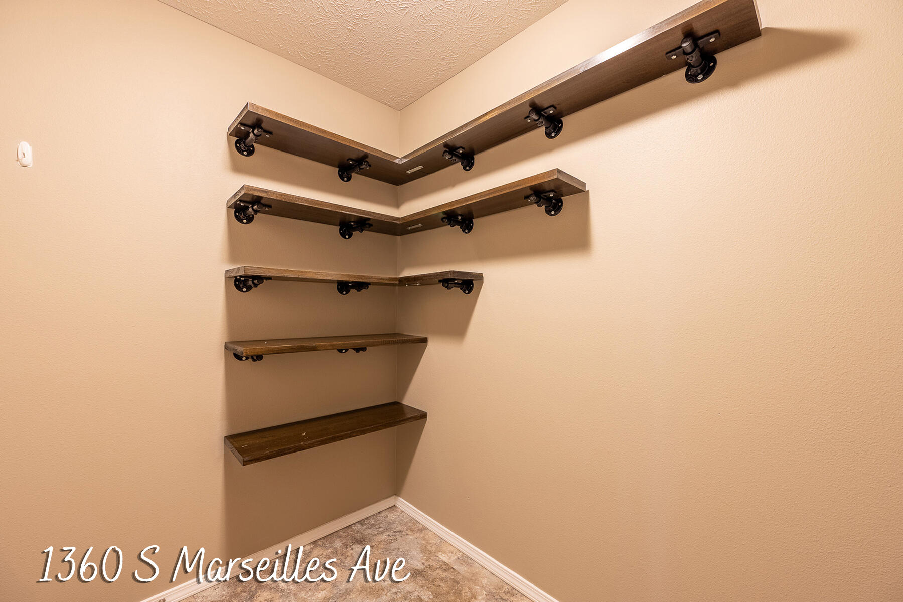 1360 South Marseilles Avenue Property Photo 36