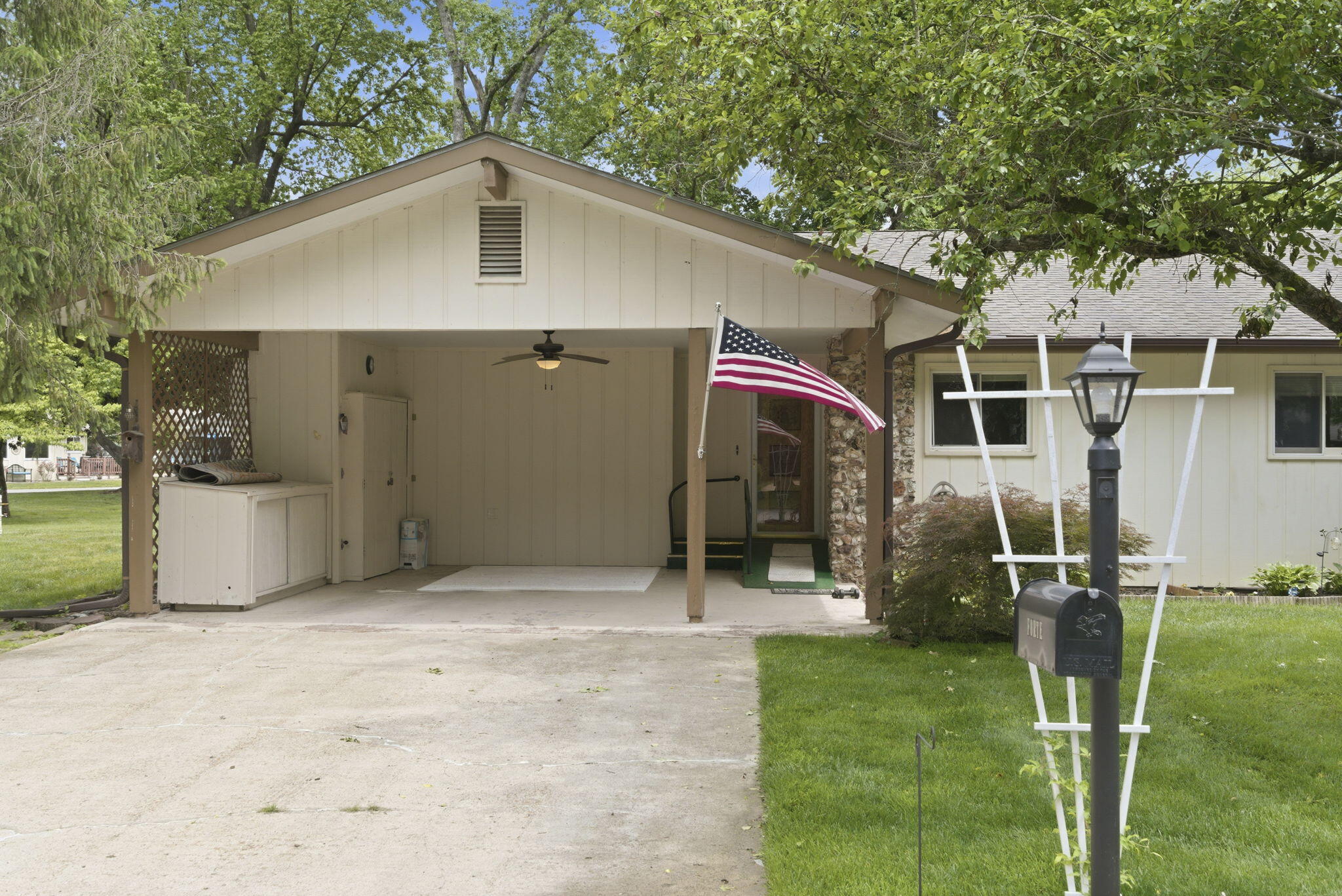 26 Oak Court Property Photo 5