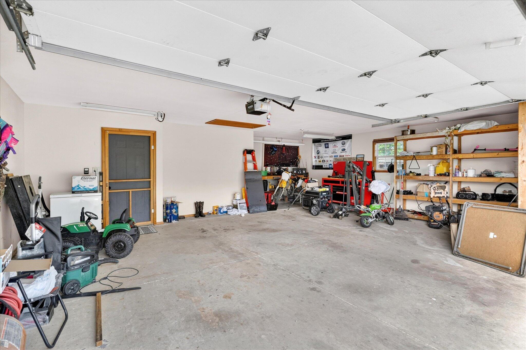 1427 Hazelwood Drive Property Photo 25