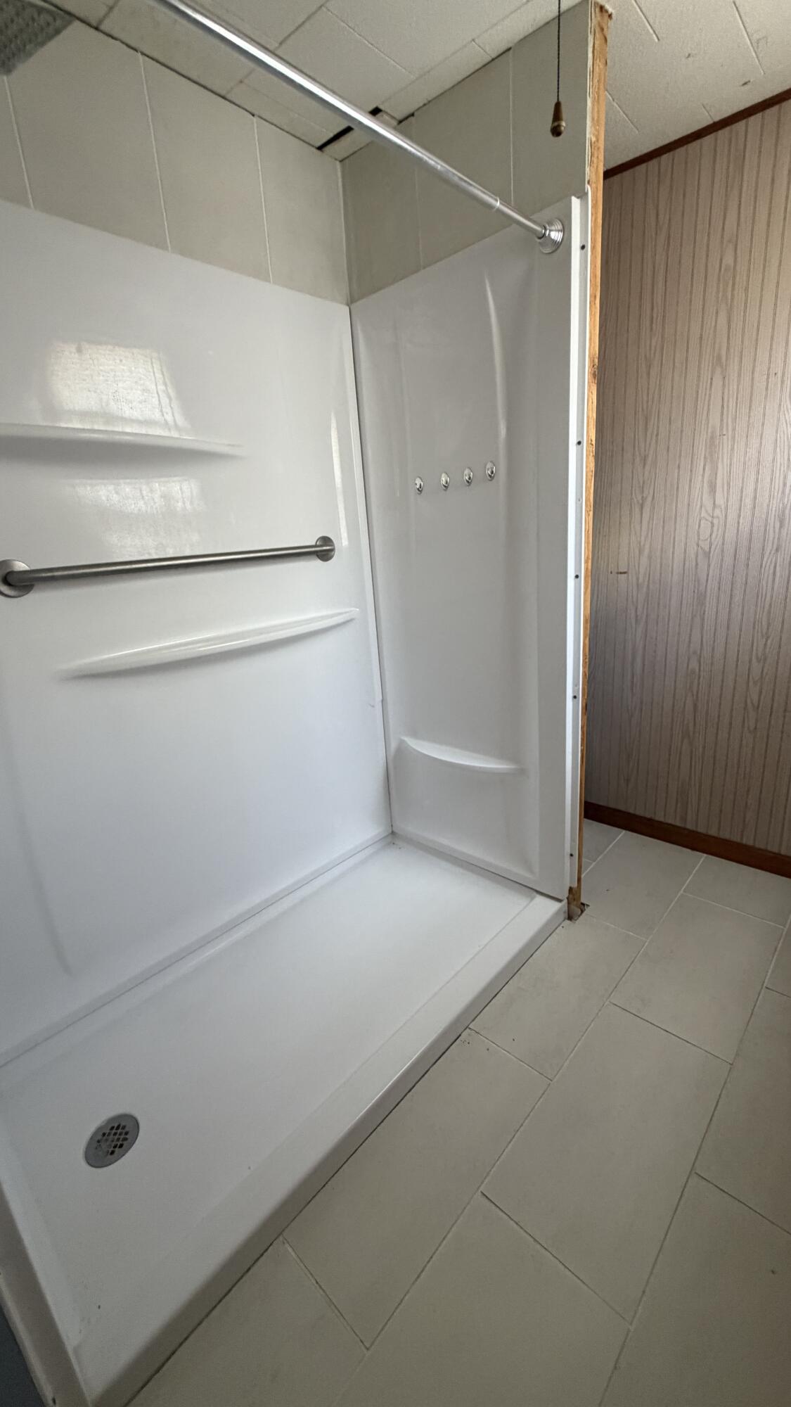 503 Oak Street Property Photo 8
