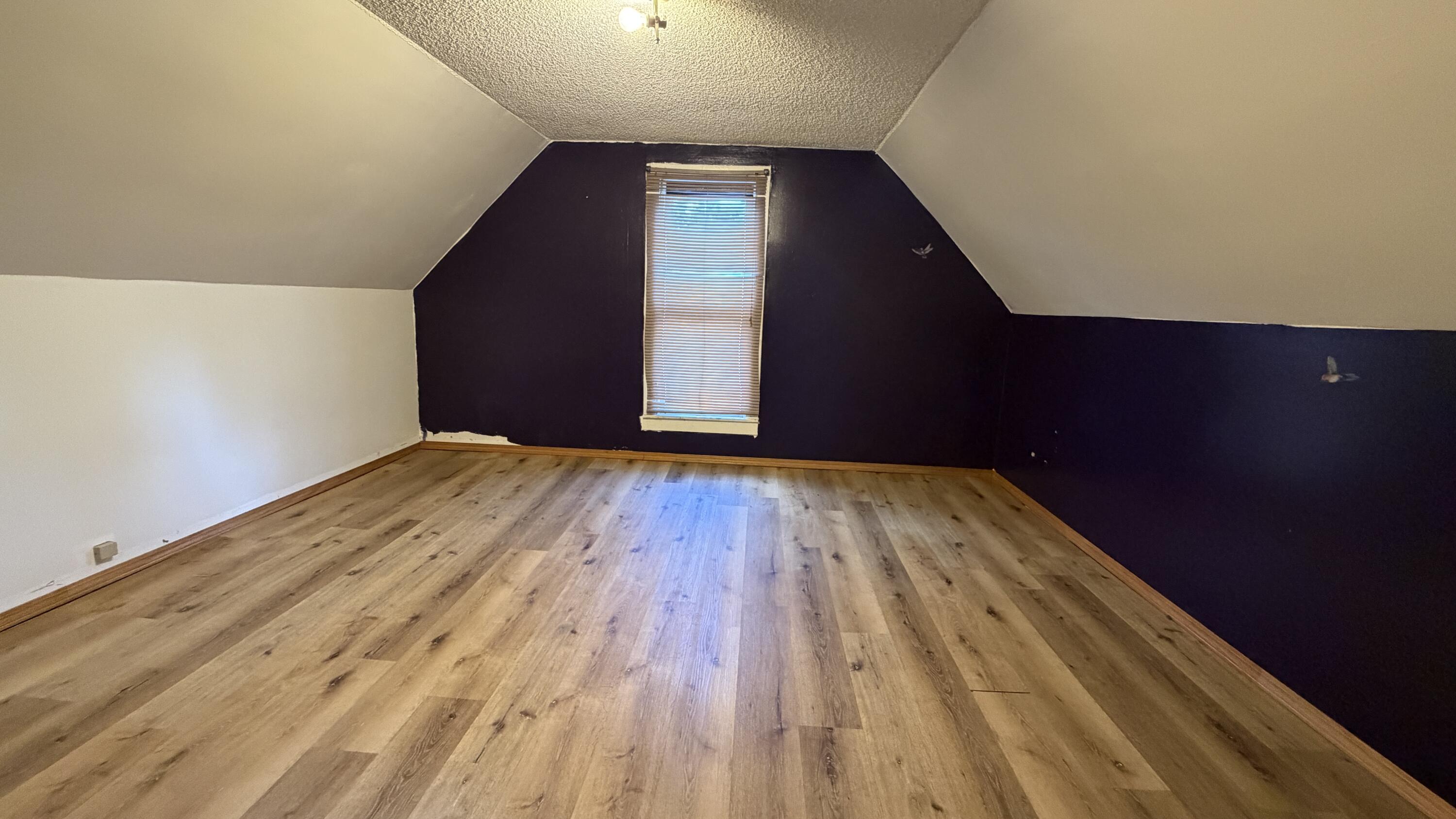 503 Oak Street Property Photo 17