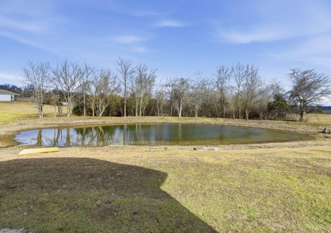 1645 East 512th Road Property Photo 3