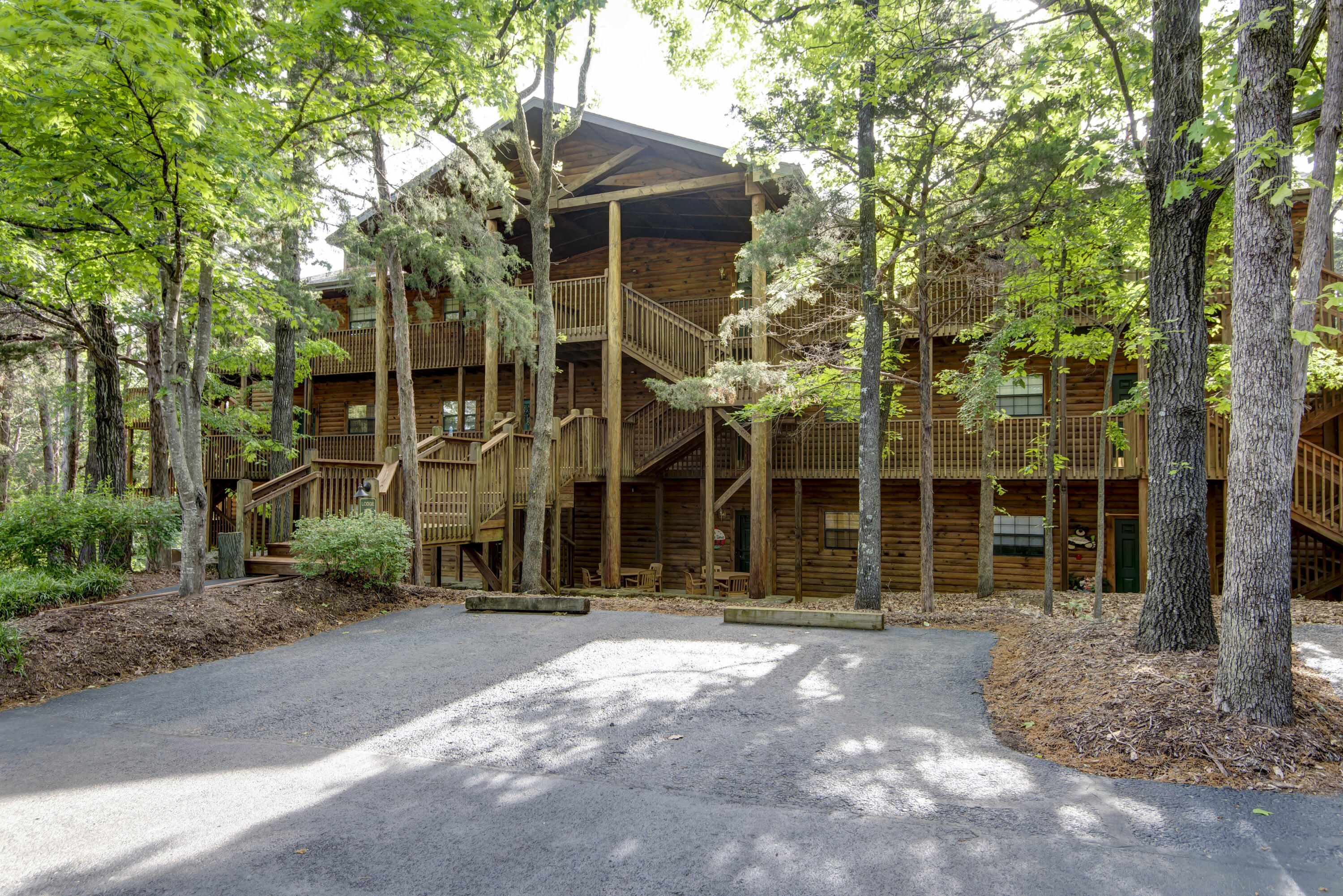 45 Leaning Tree Circle 2 Property Photo 3