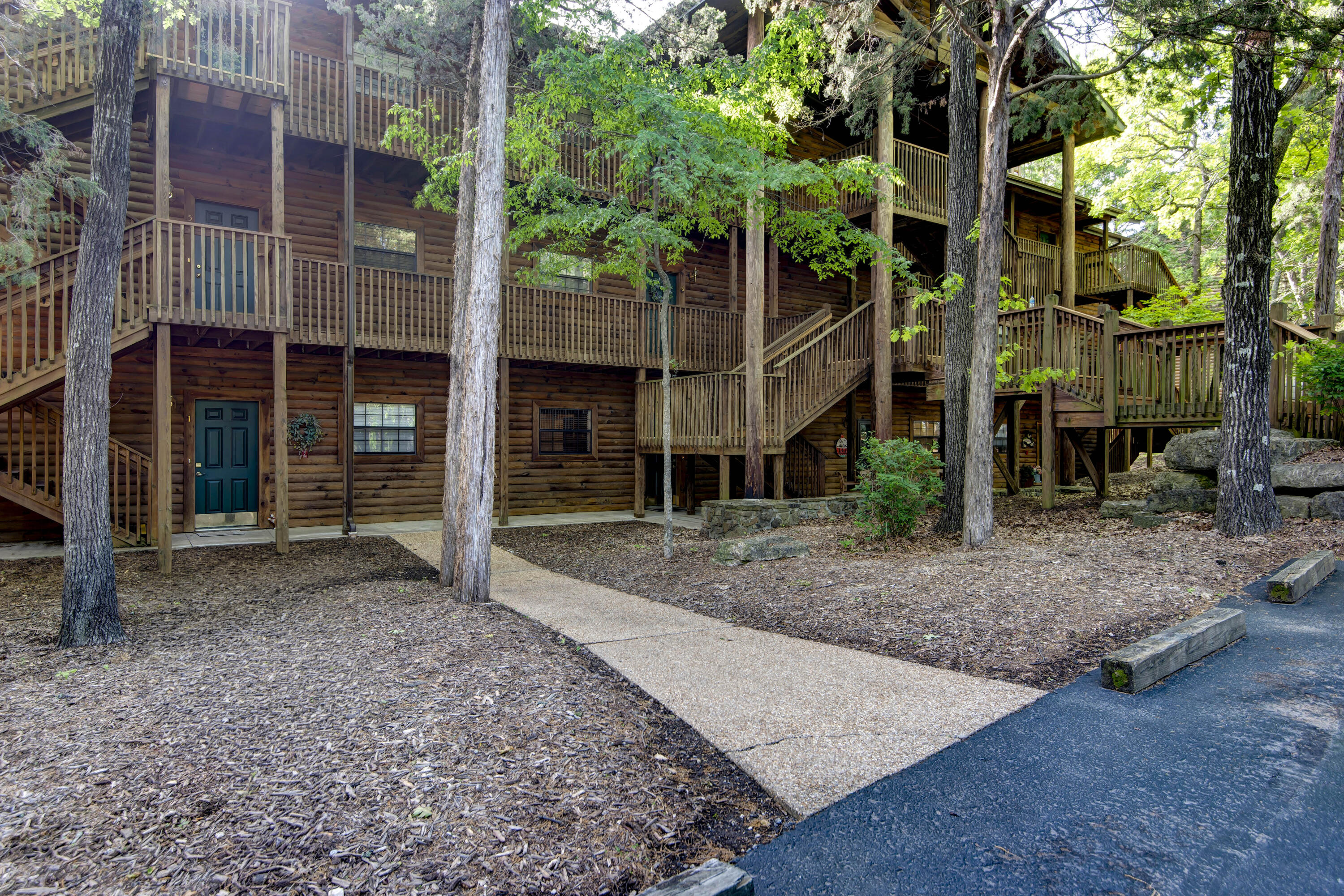 45 Leaning Tree Circle 2 Property Photo 22
