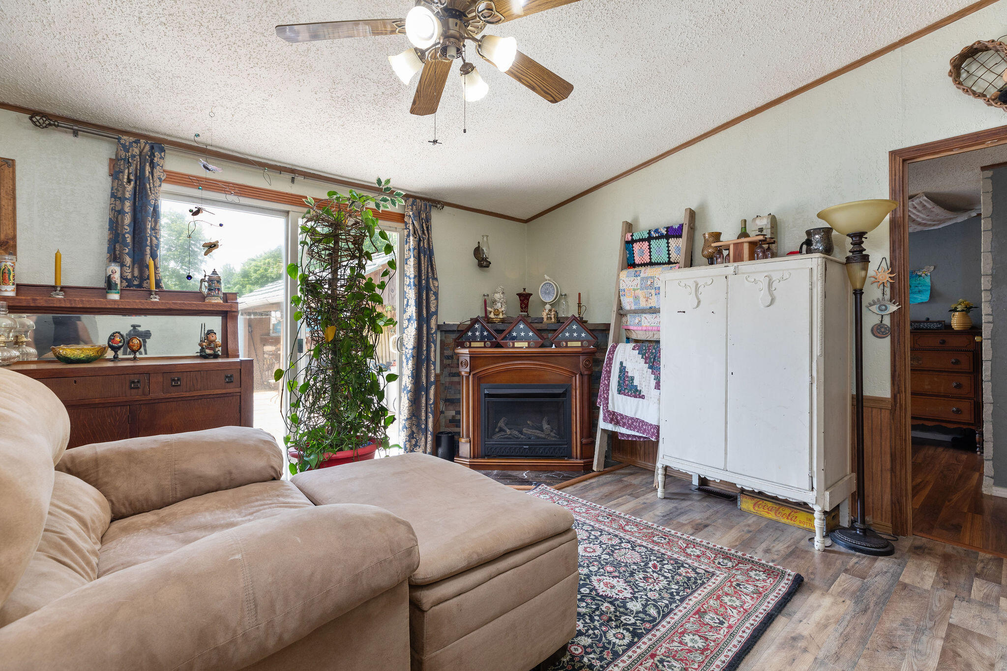210 Molly Lane Property Photo 12