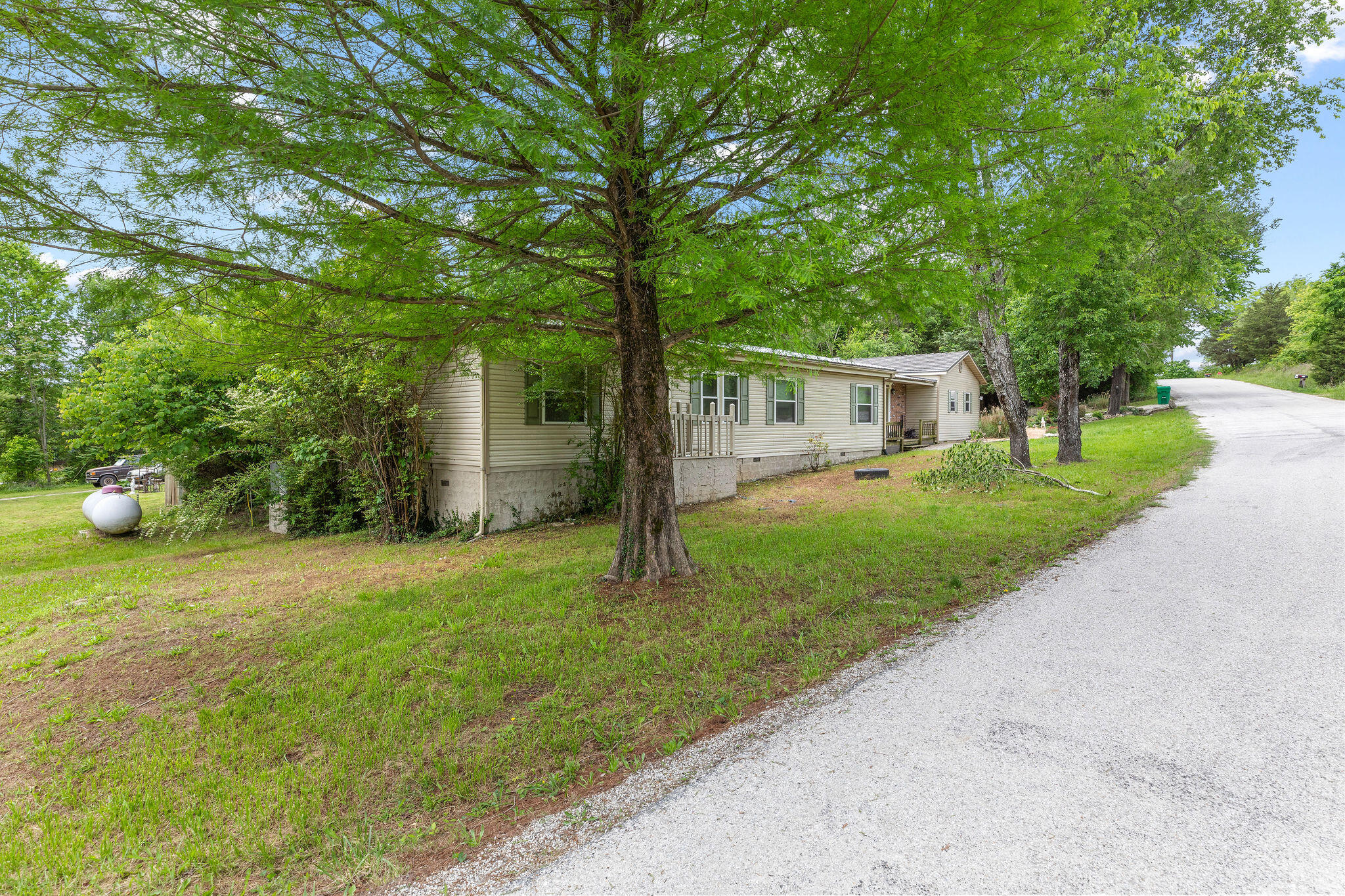 210 Molly Lane Property Photo 31