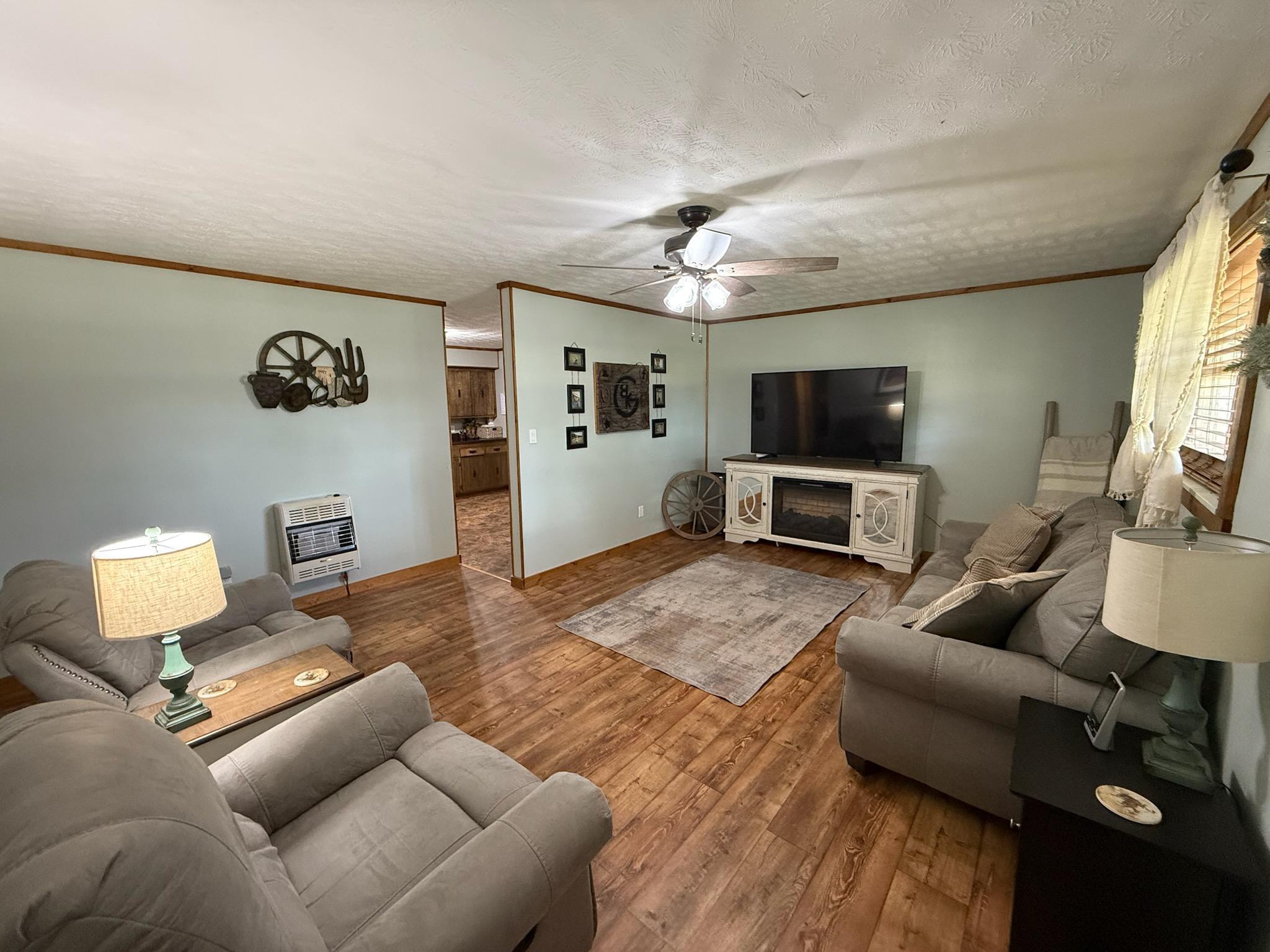 10346 Highway 289 Property Photo 2