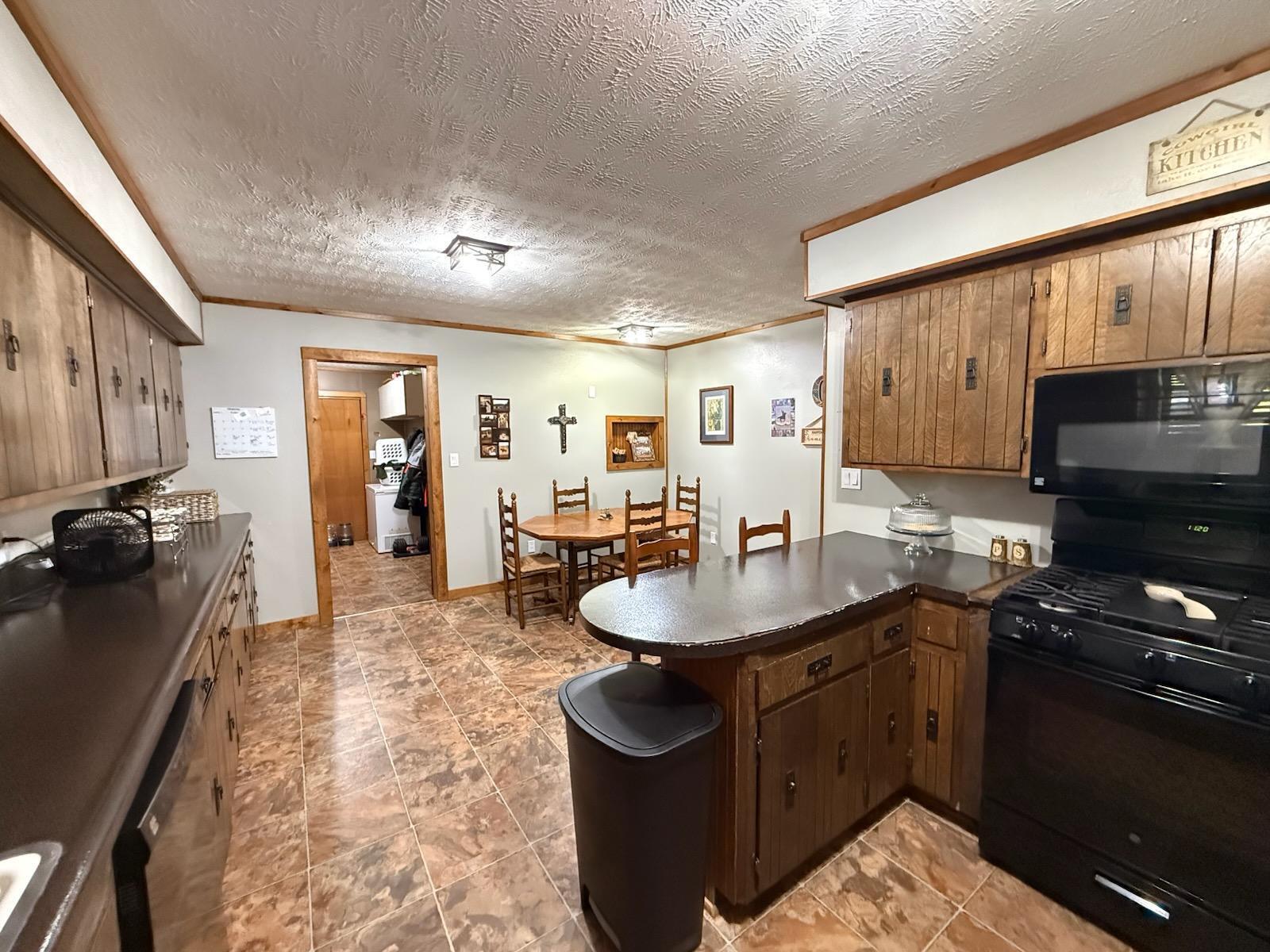 10346 Highway 289 Property Photo 12