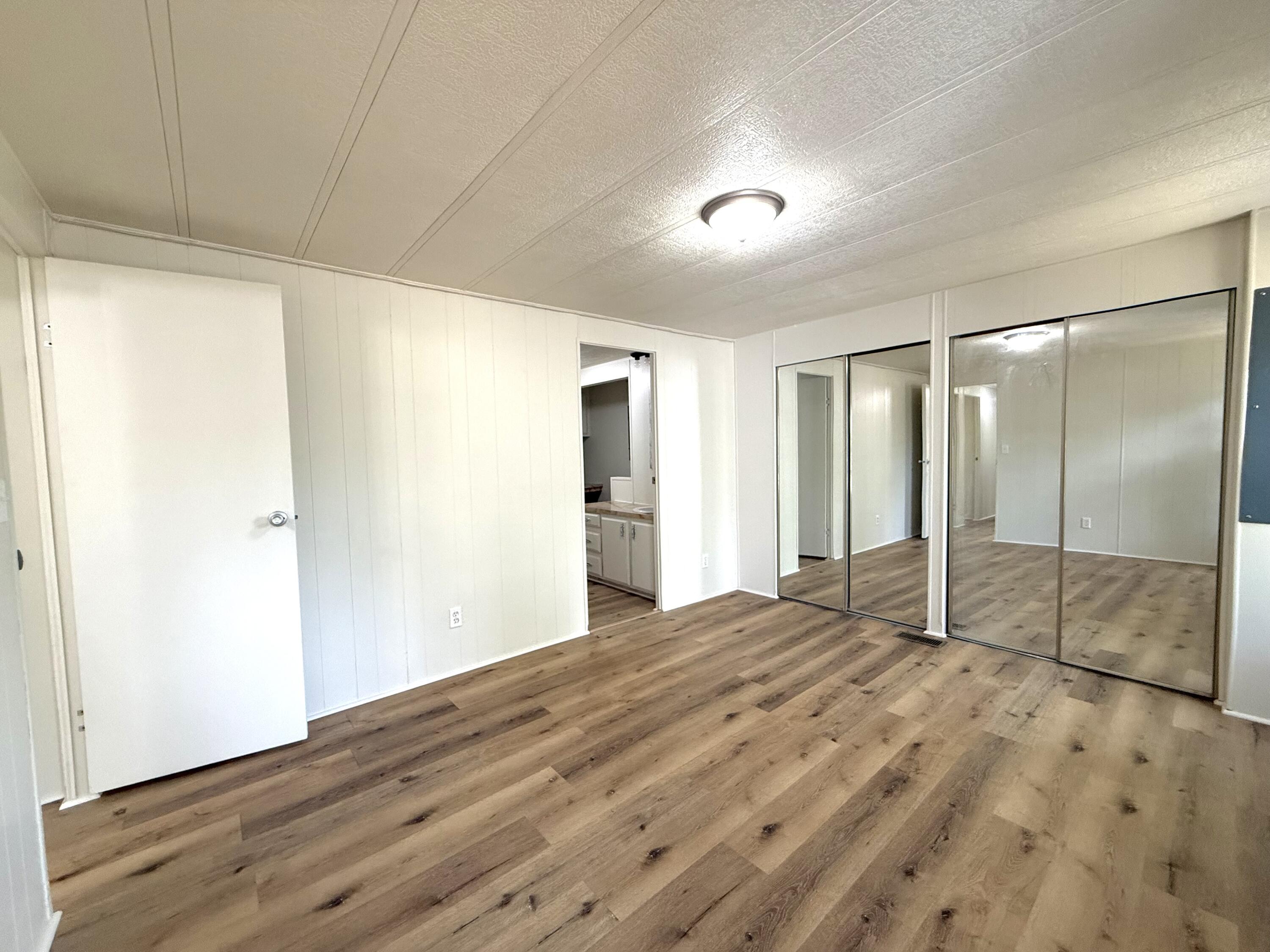 8639 Highway E Property Photo 17