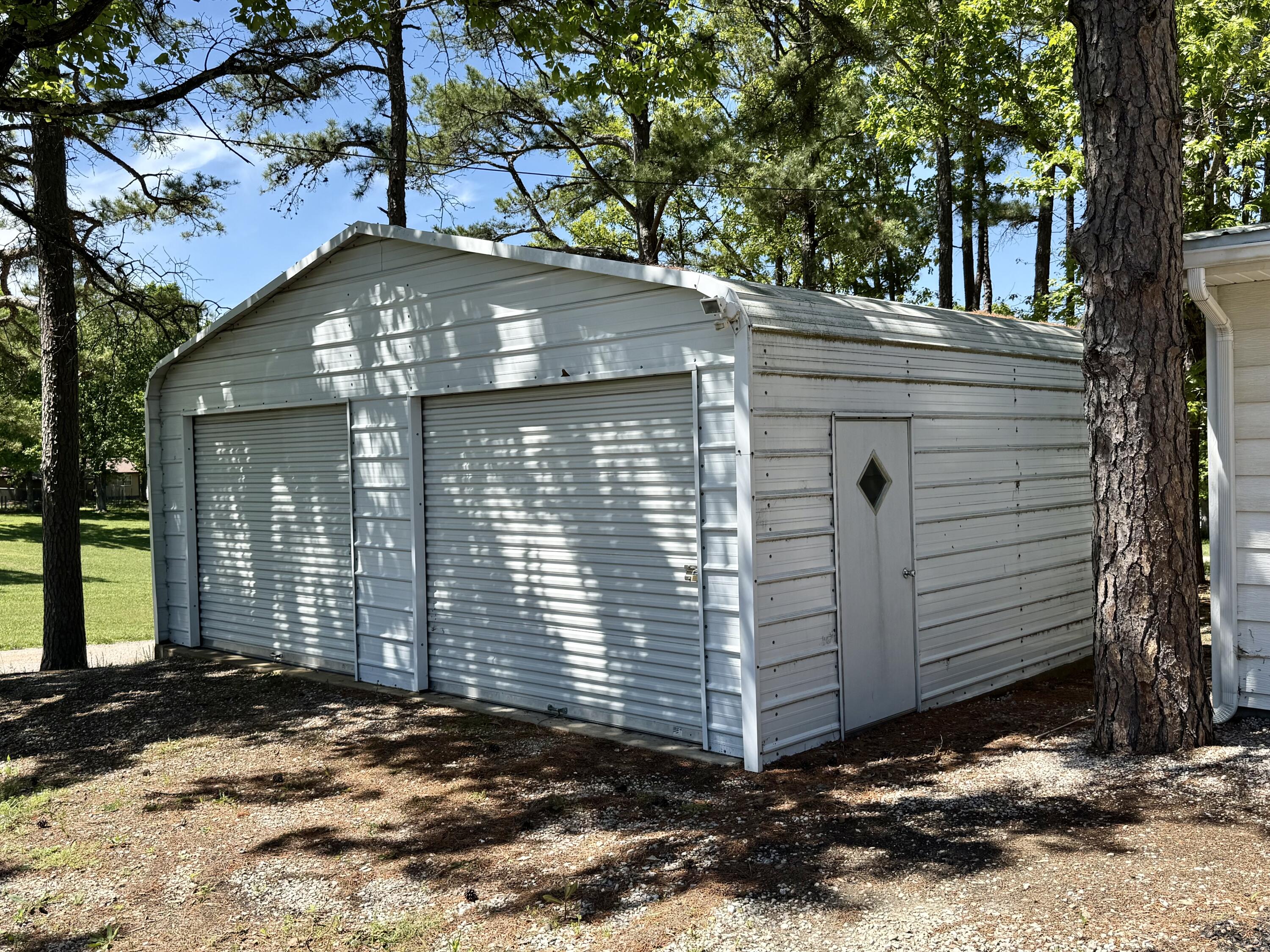 8639 Highway E Property Photo 28