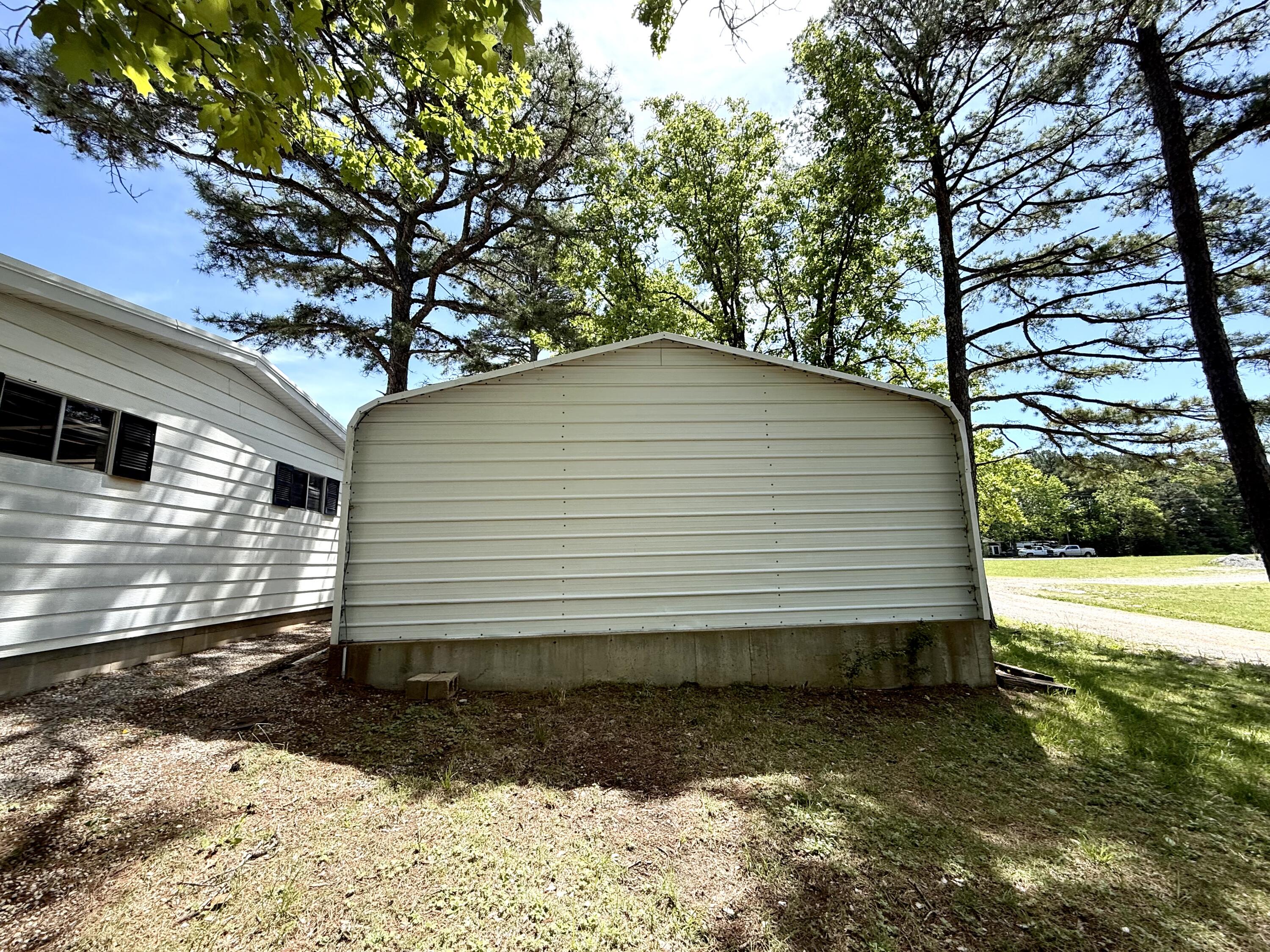 8639 Highway E Property Photo 29
