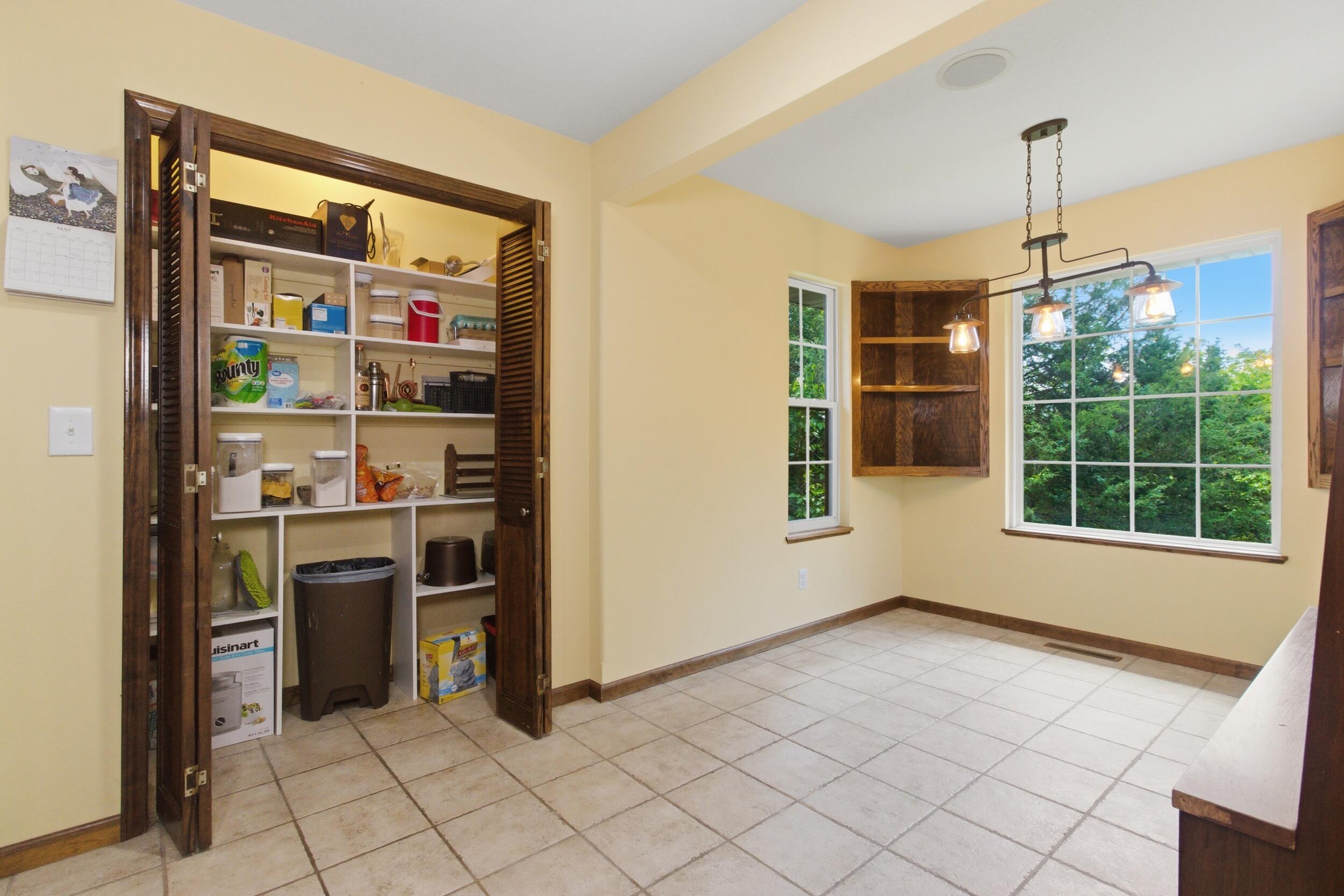 1426 Prairie Ridge Road Property Photo 7