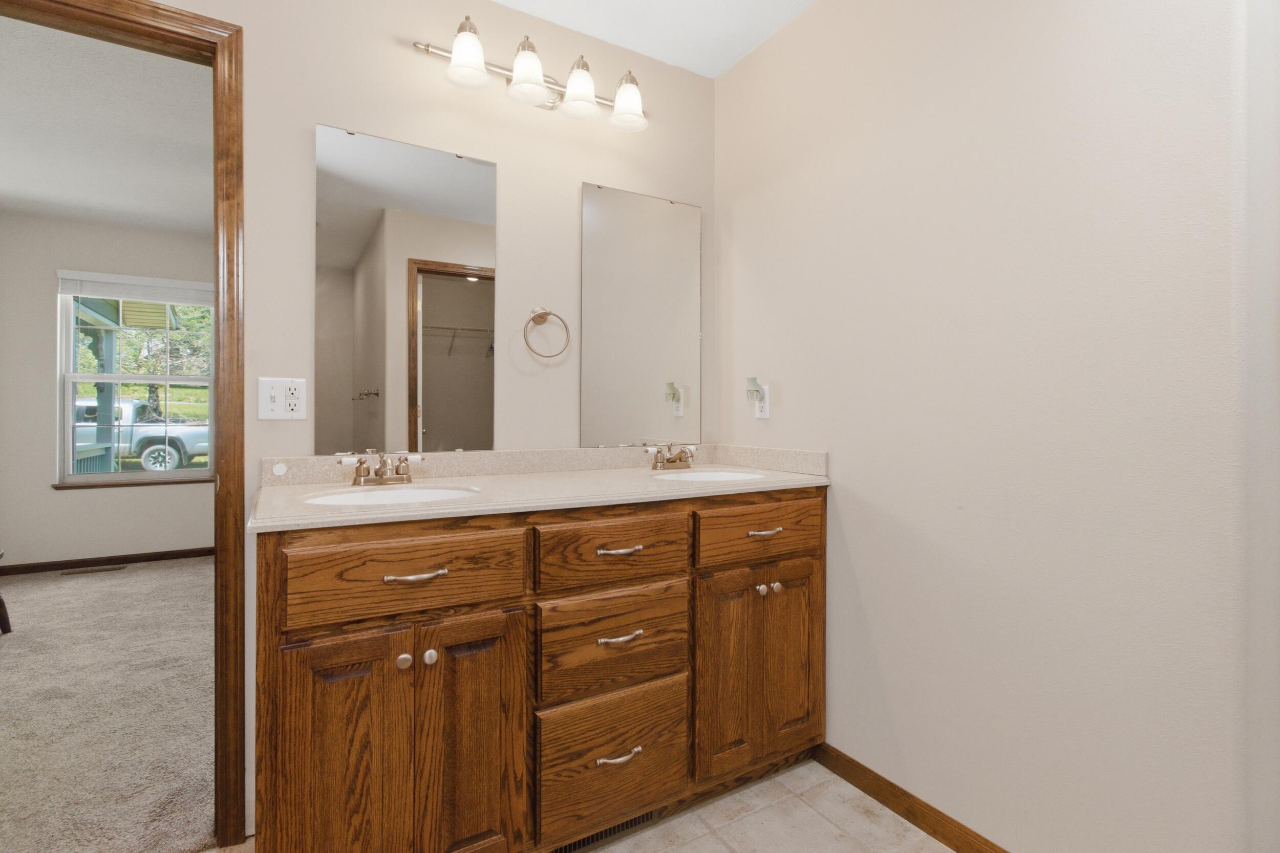 1426 Prairie Ridge Road Property Photo 20