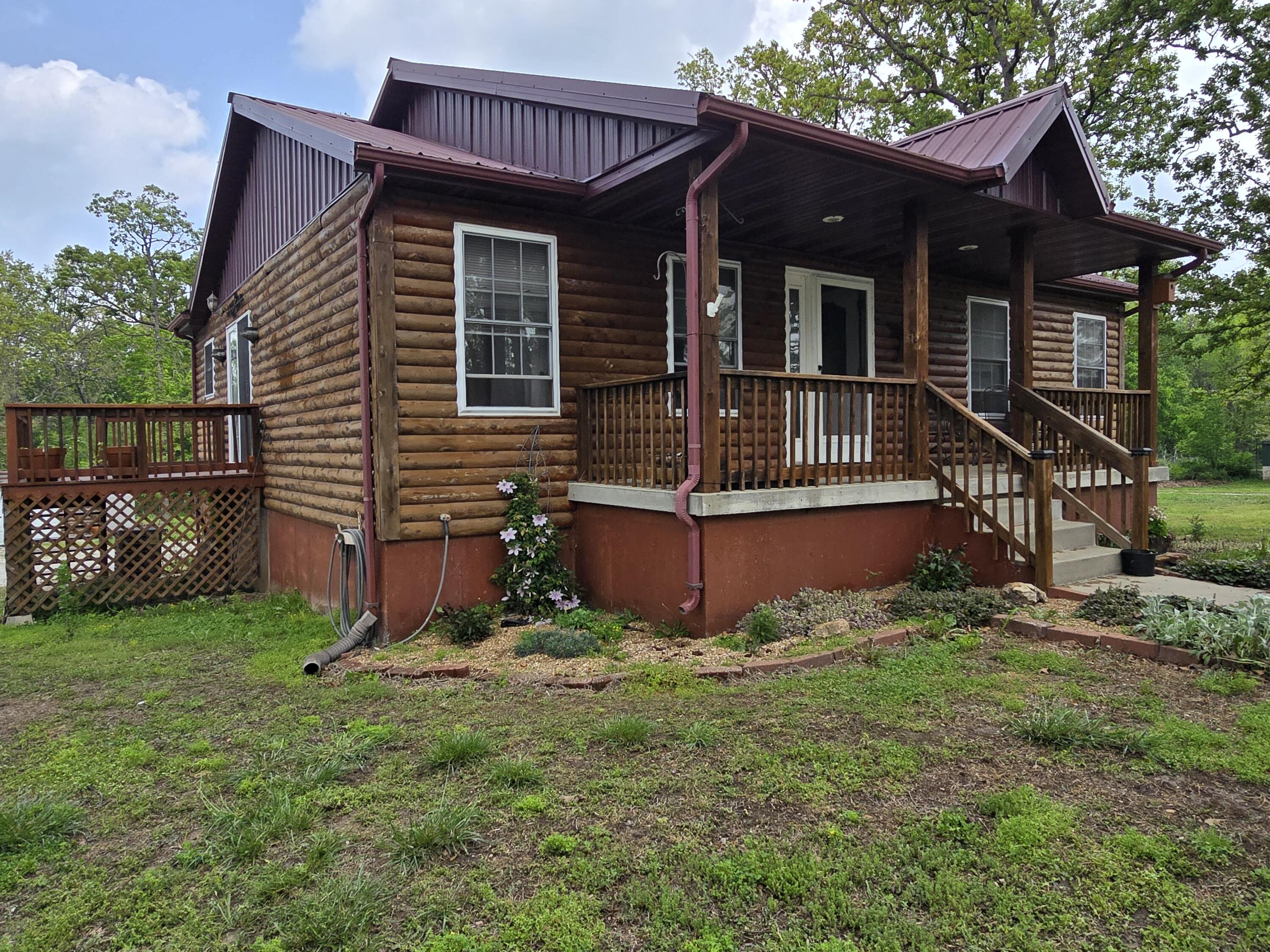 17206 Highway B Property Photo 2