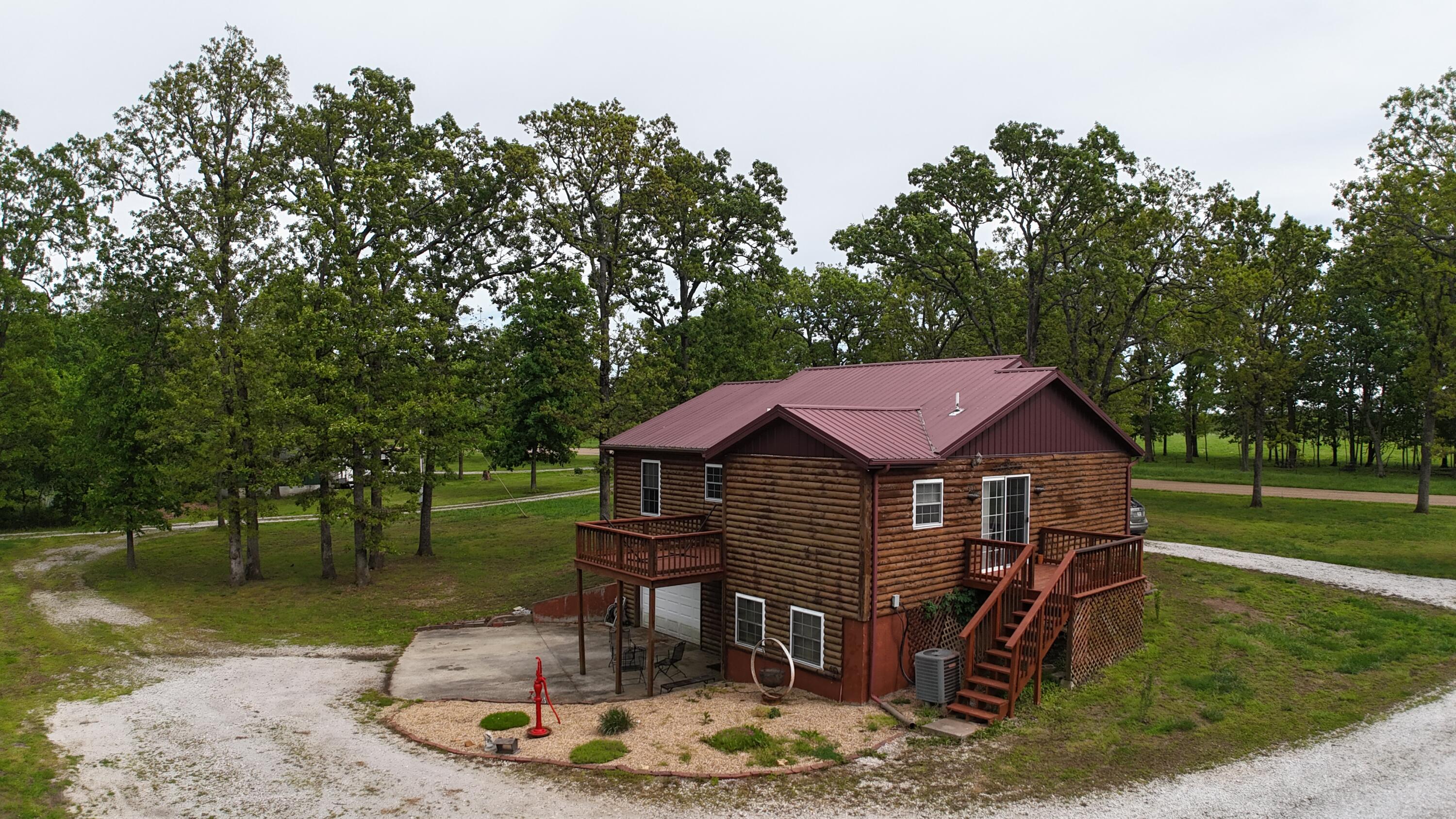 17206 Highway B Property Photo 5