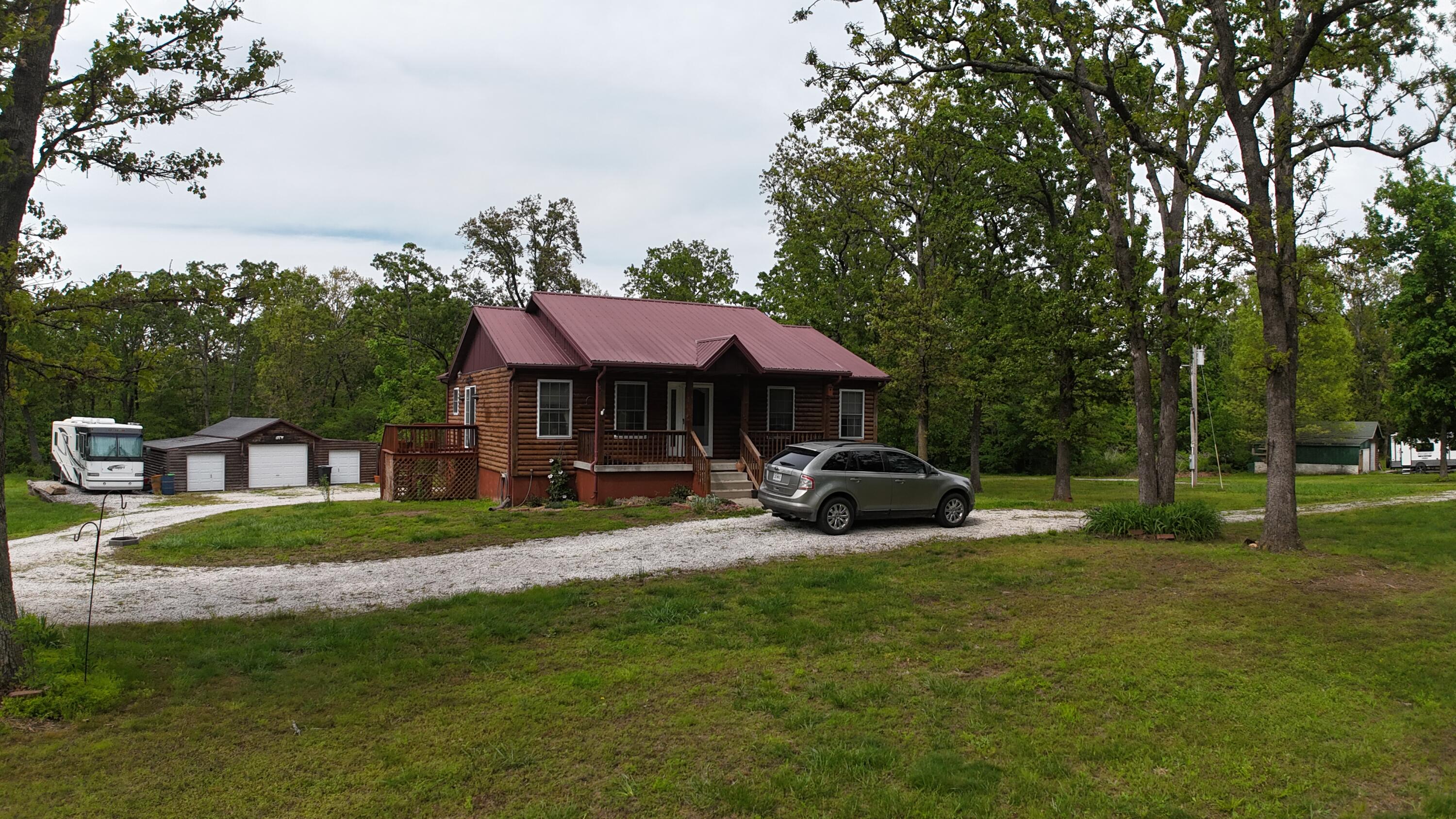 17206 Highway B Property Photo 6