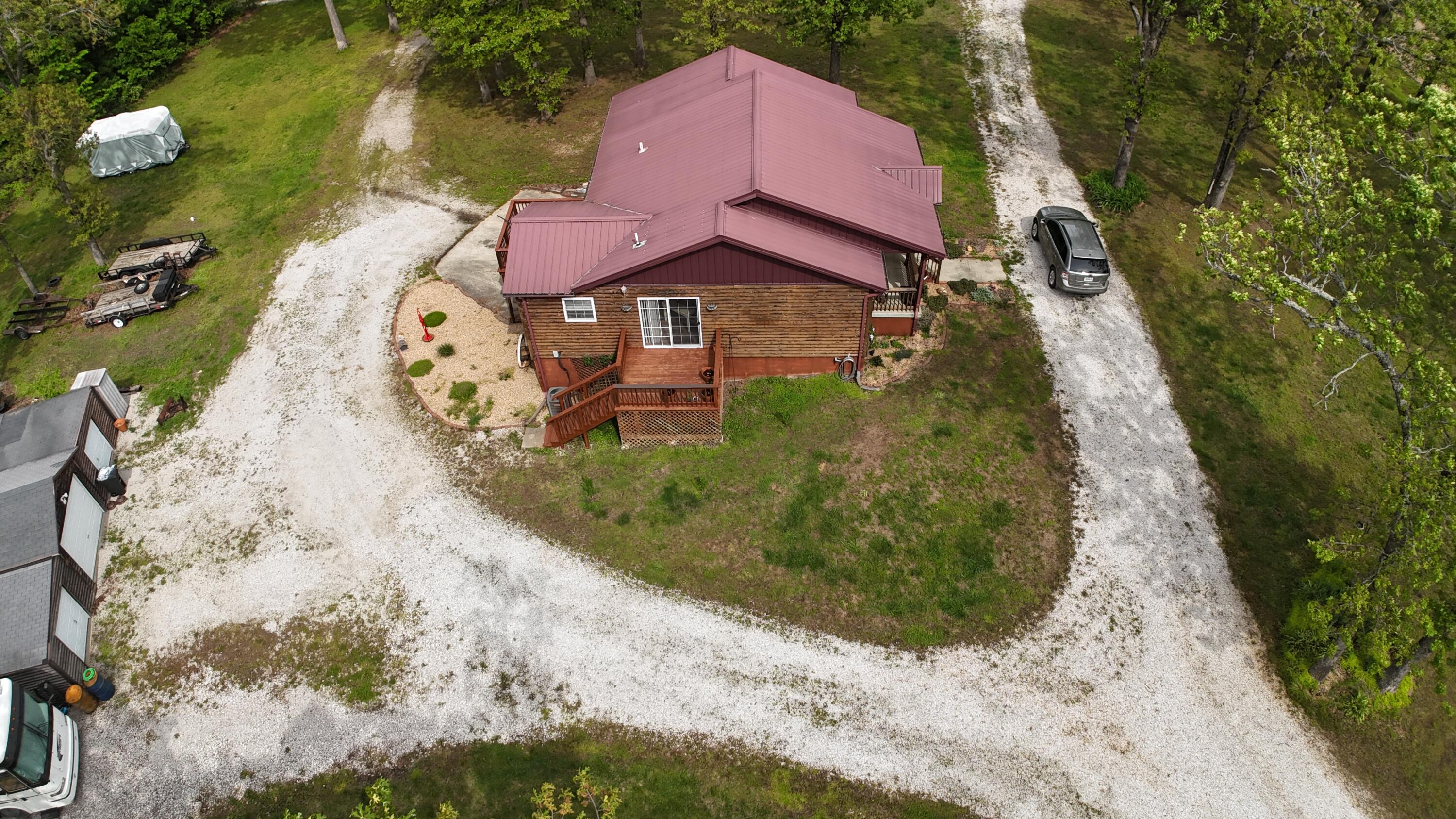 17206 Highway B Property Photo 9
