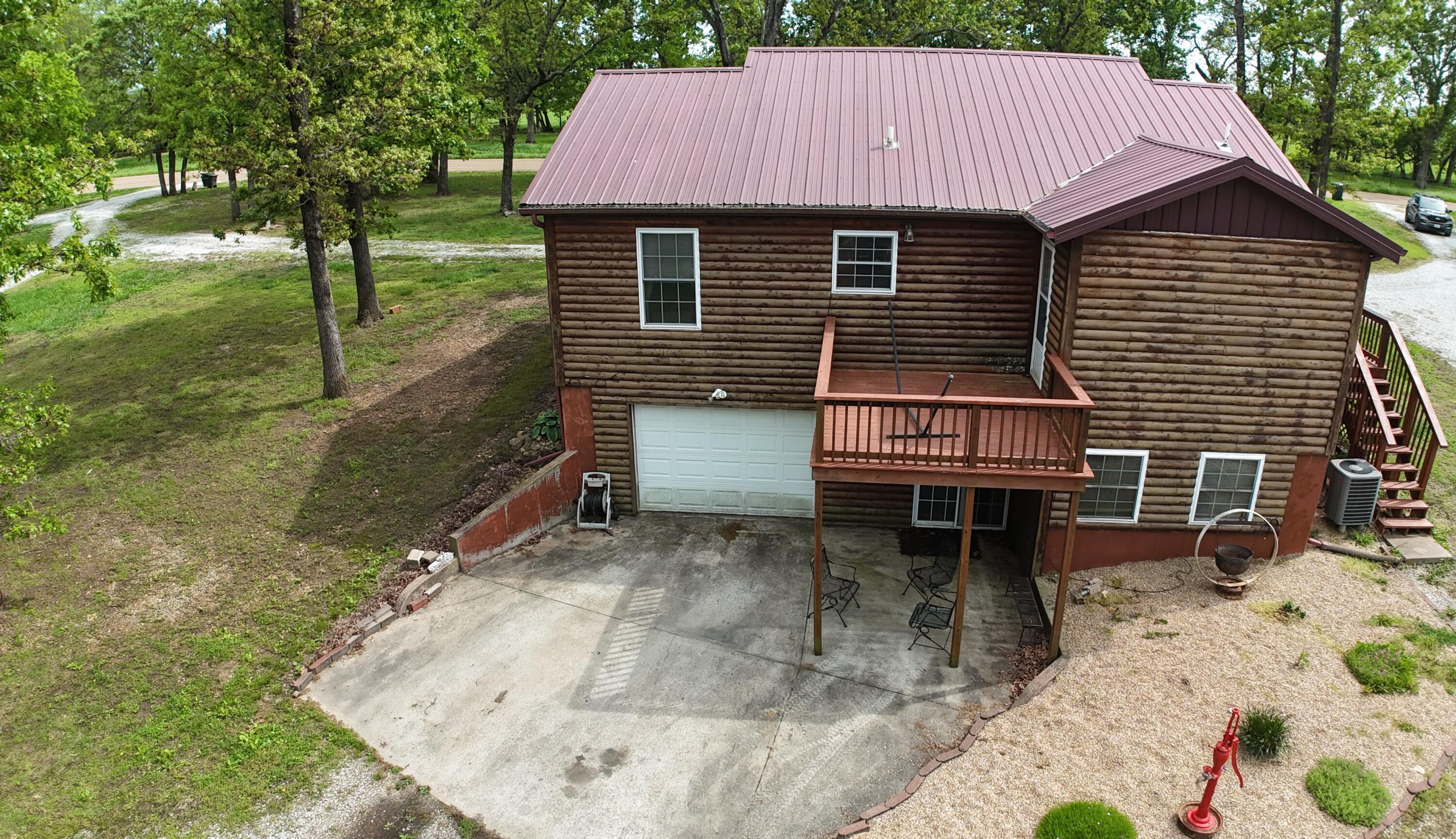 17206 Highway B Property Photo 10