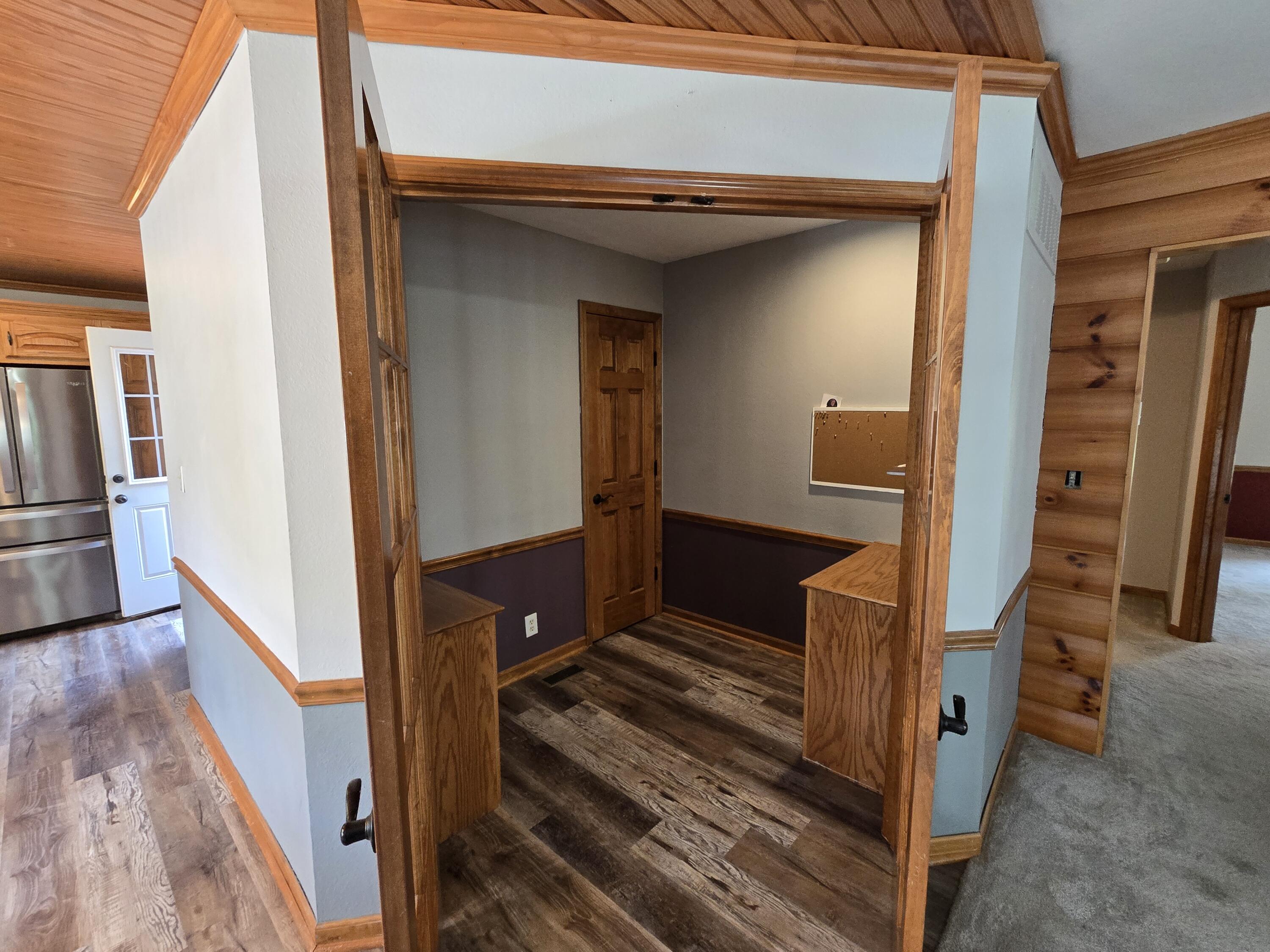 17206 Highway B Property Photo 26