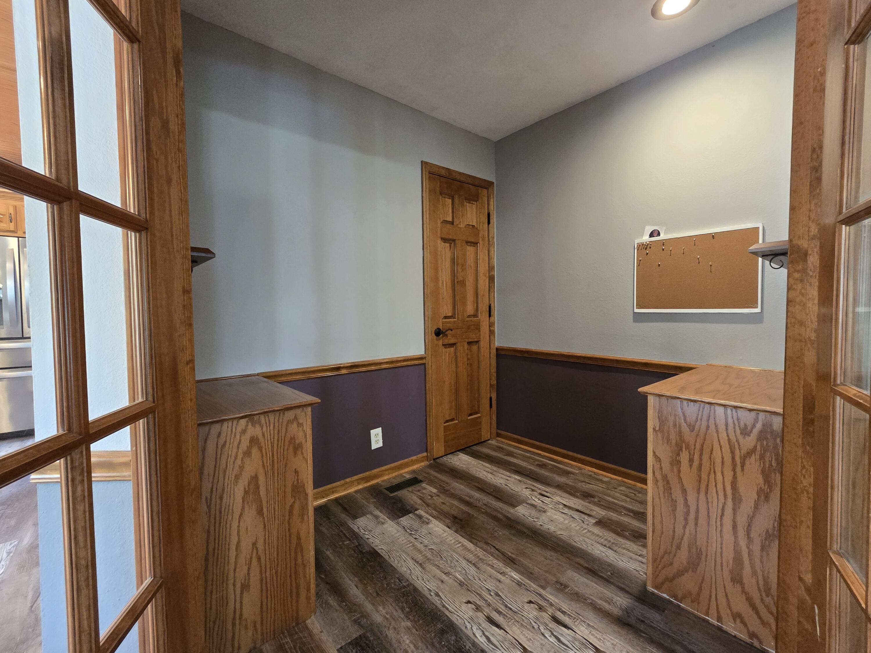 17206 Highway B Property Photo 27