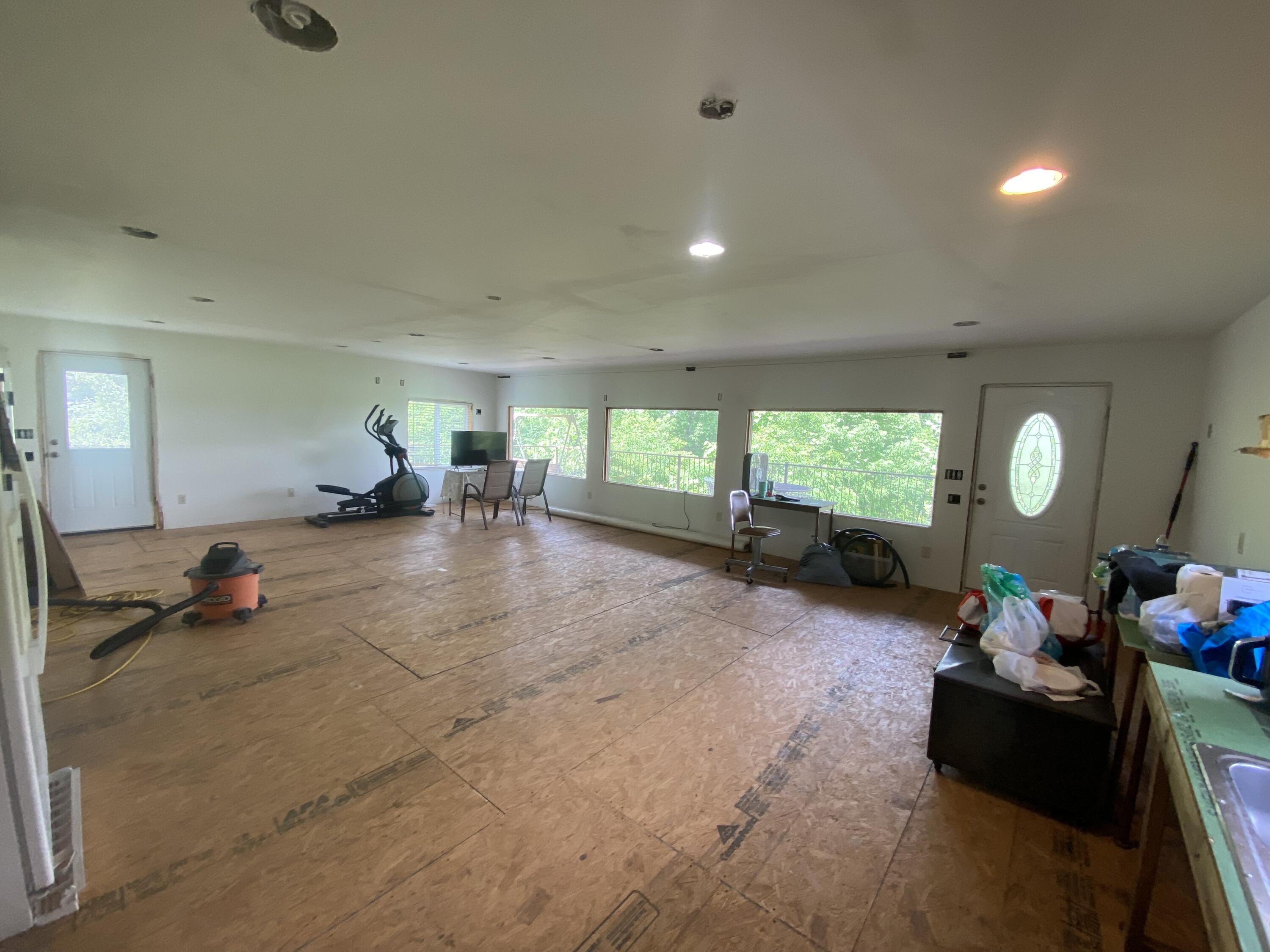 793 Rambling Road Property Photo 3