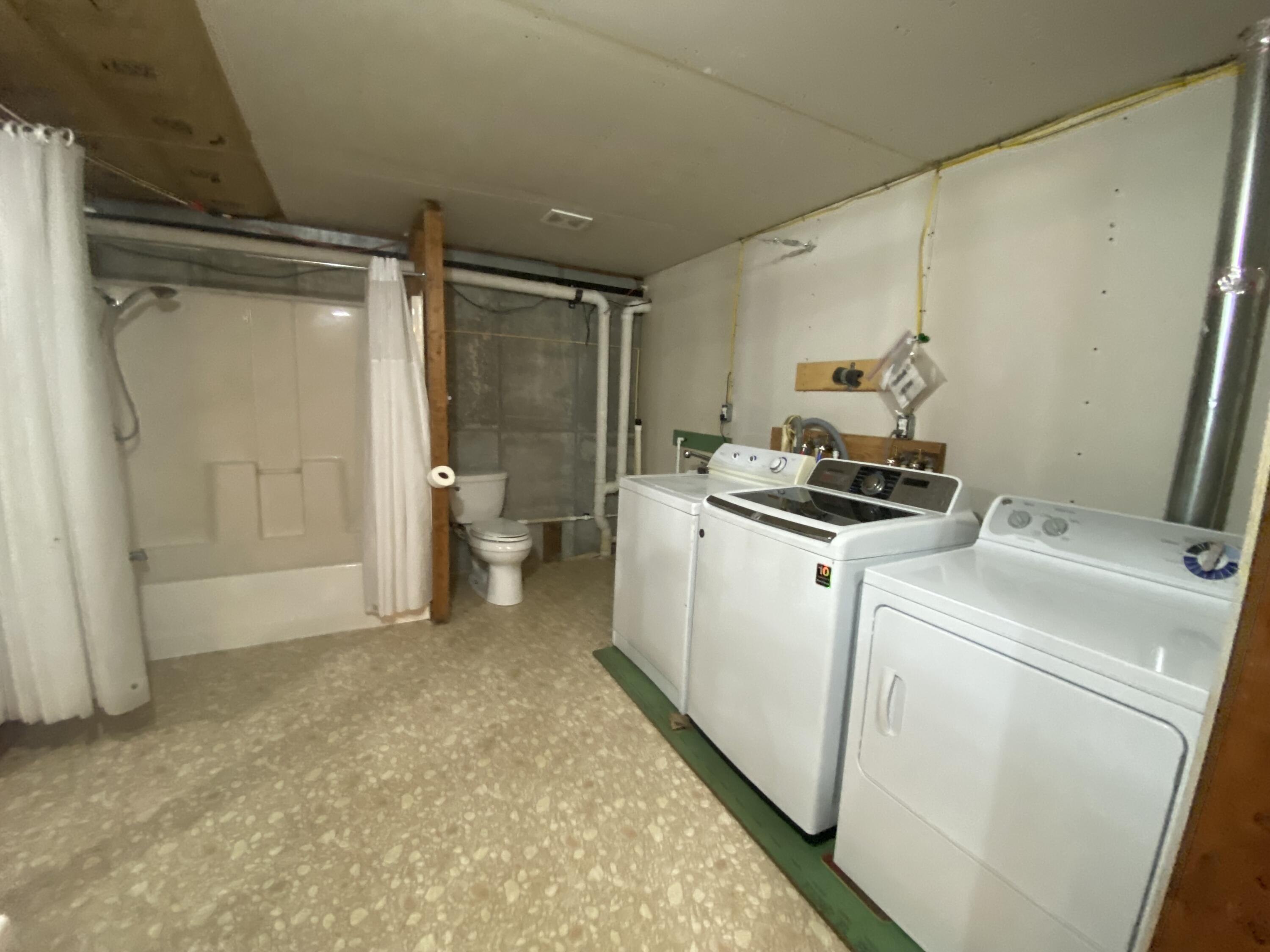 793 Rambling Road Property Photo 10