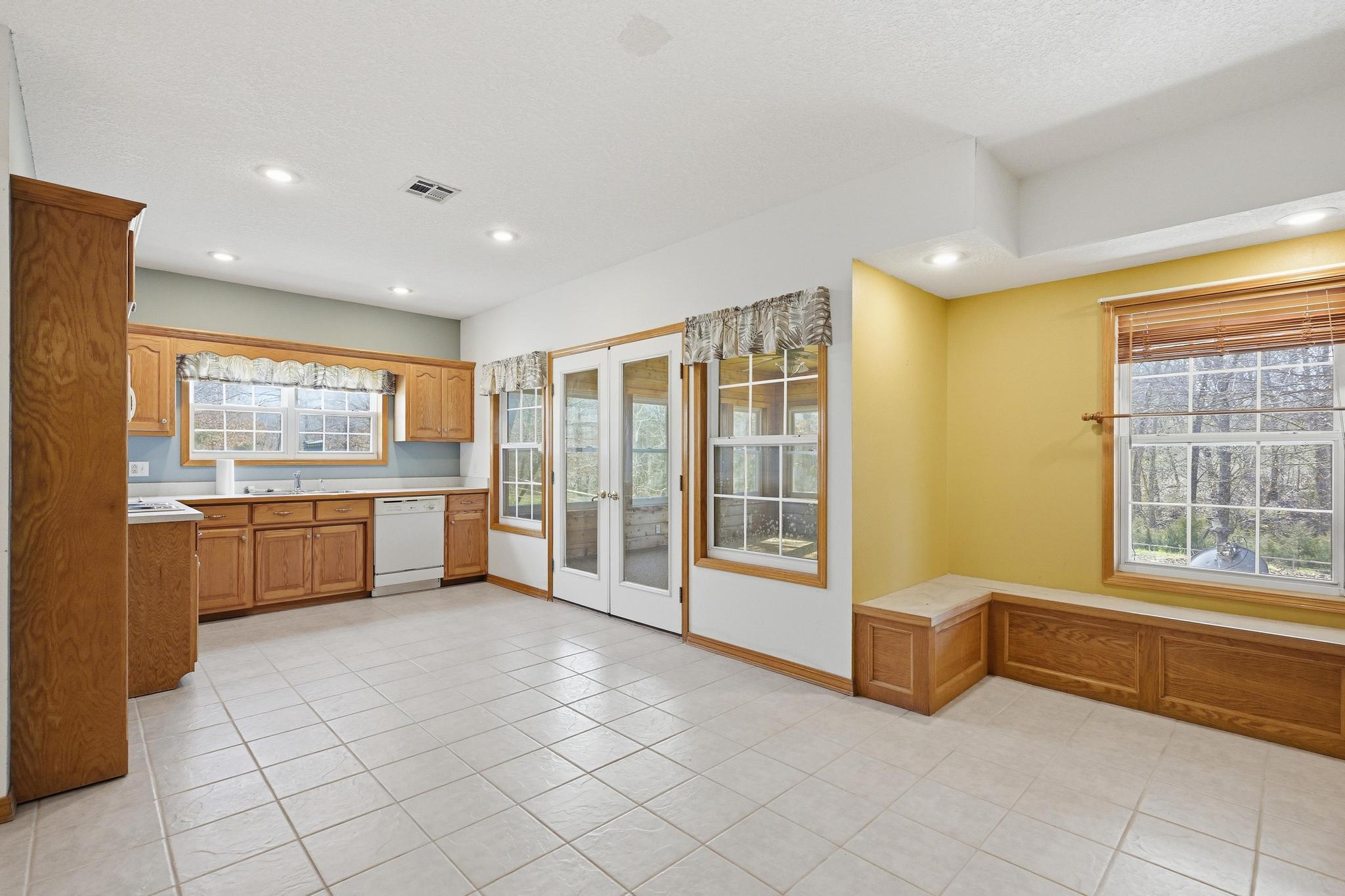 485 Jaguar Road Property Photo 32