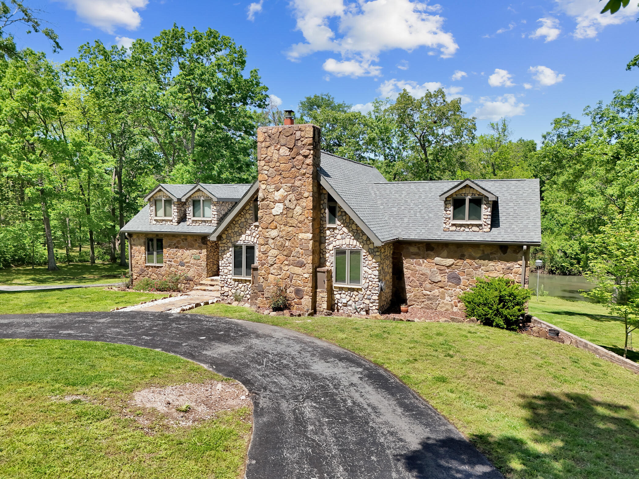 4912 South Deer Run Loop Property Photo 2