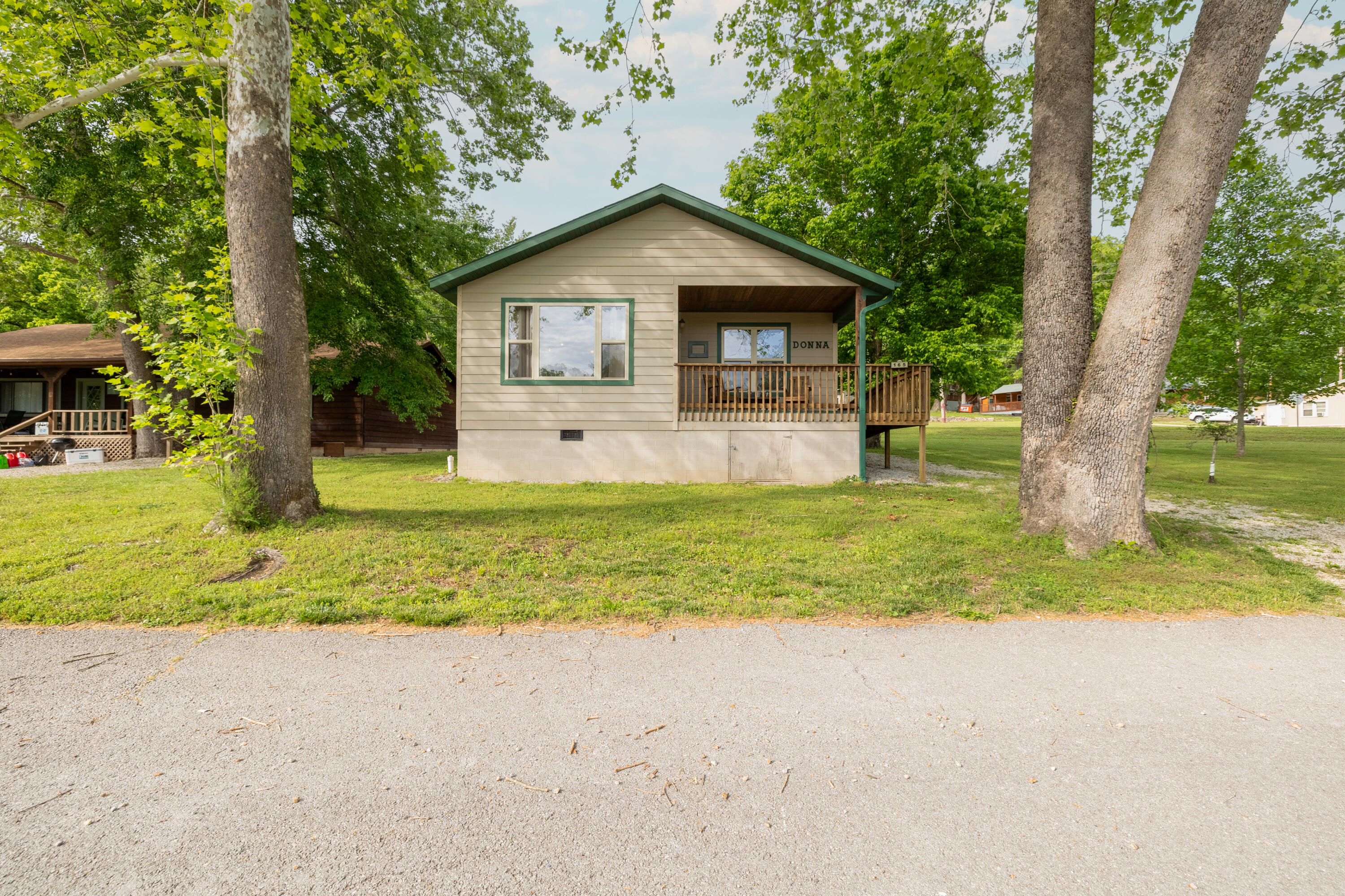 165 Edgewater Circle Property Photo 3
