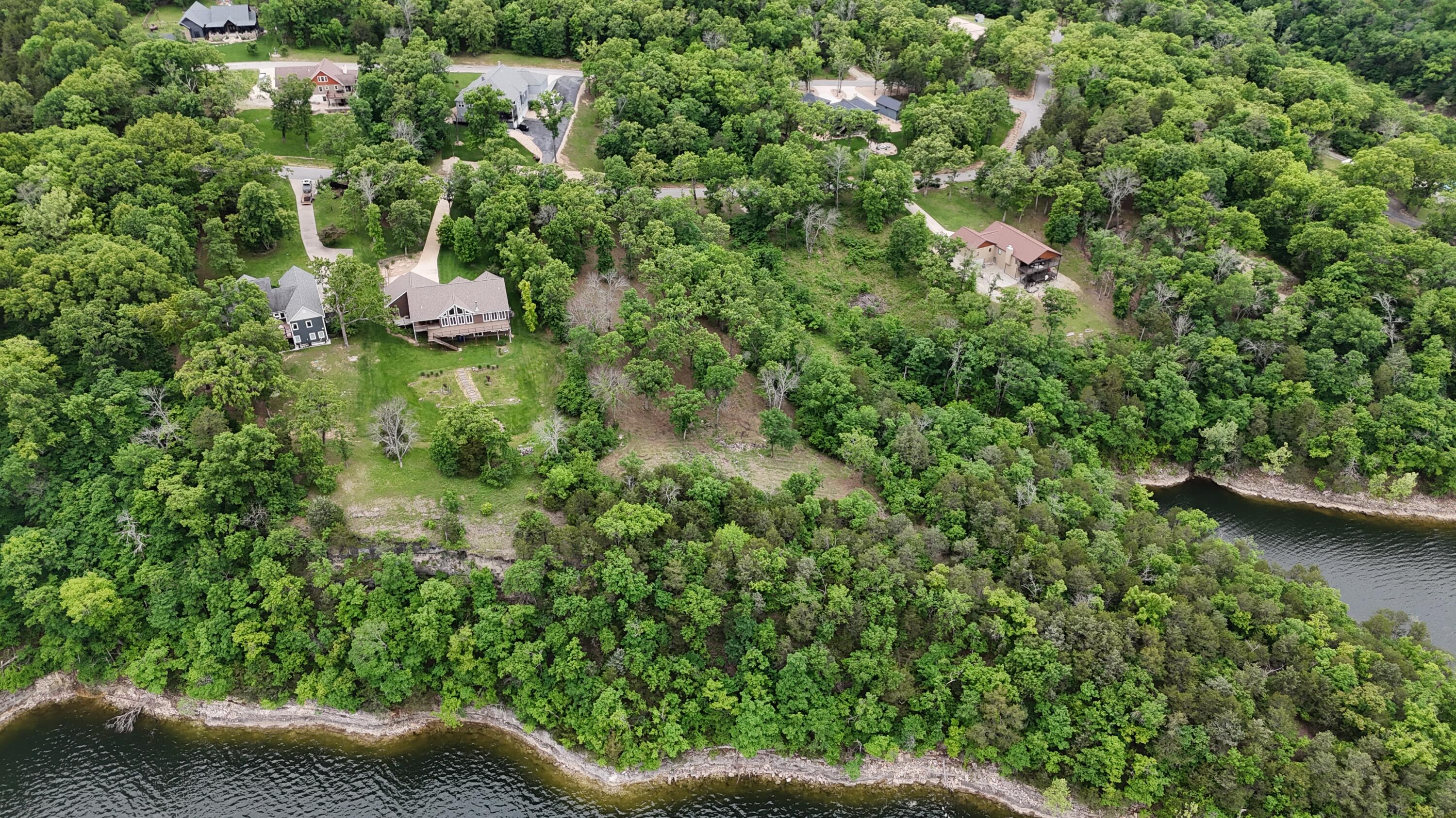 000 Eagles Point Lane Property Photo 4