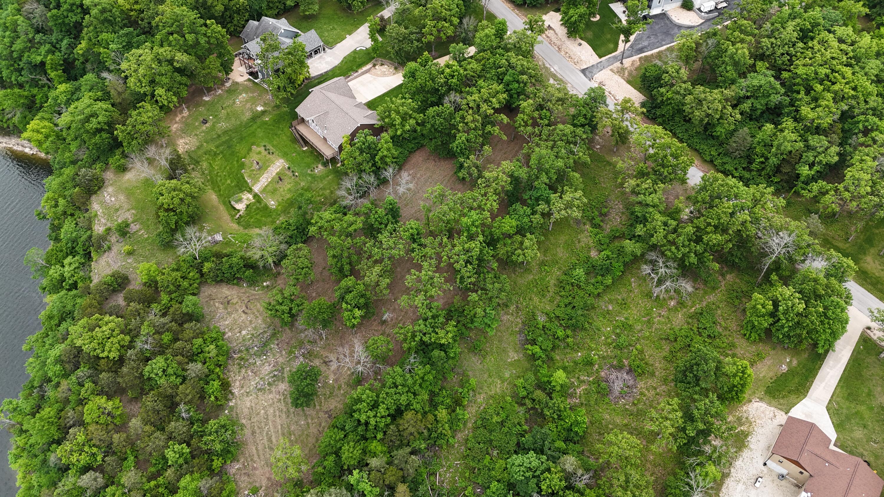 000 Eagles Point Lane Property Photo 8
