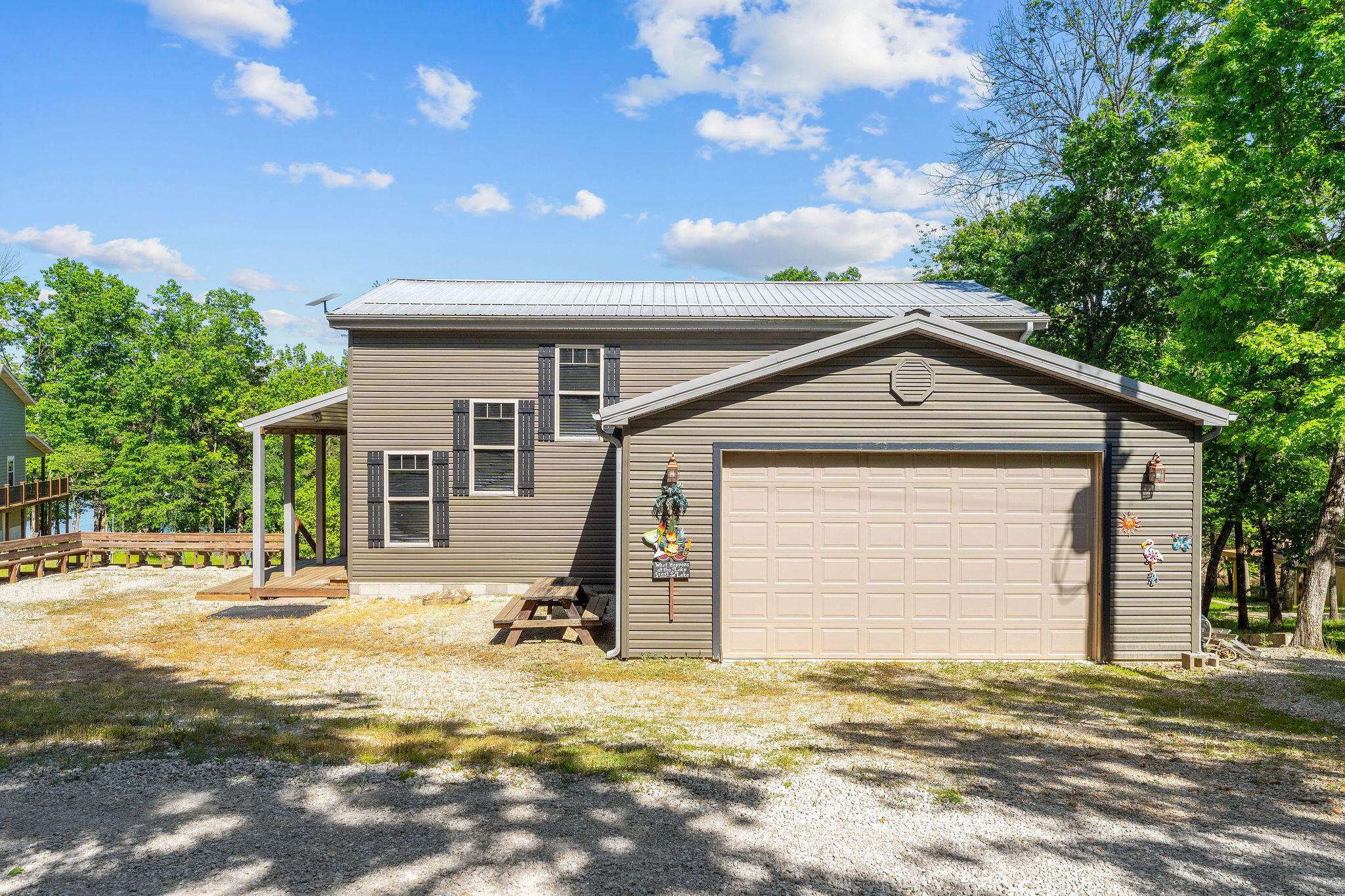 24440 Coveside Lane Property Photo 4