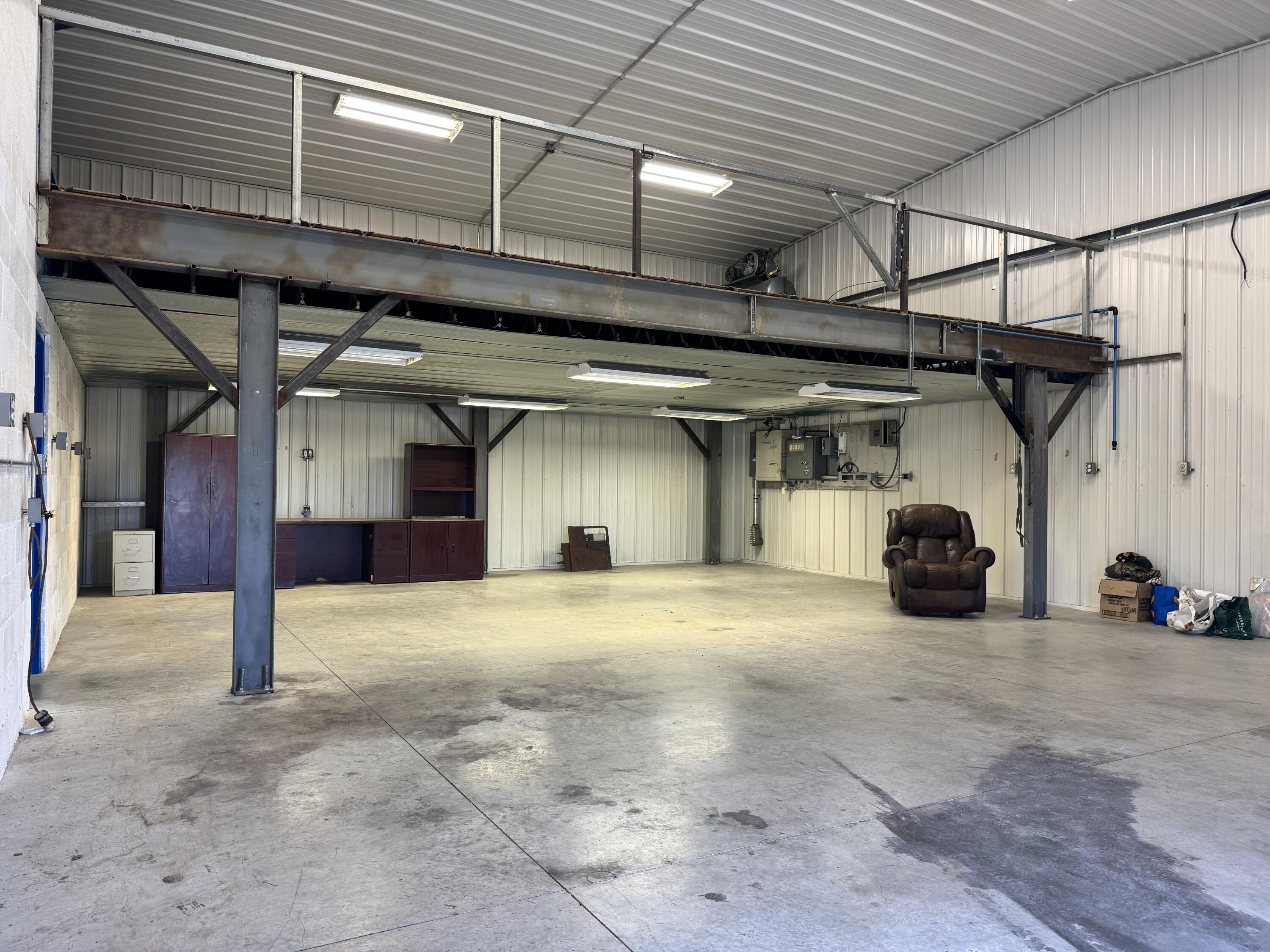 21102 Farm Road 1252 Property Photo 13