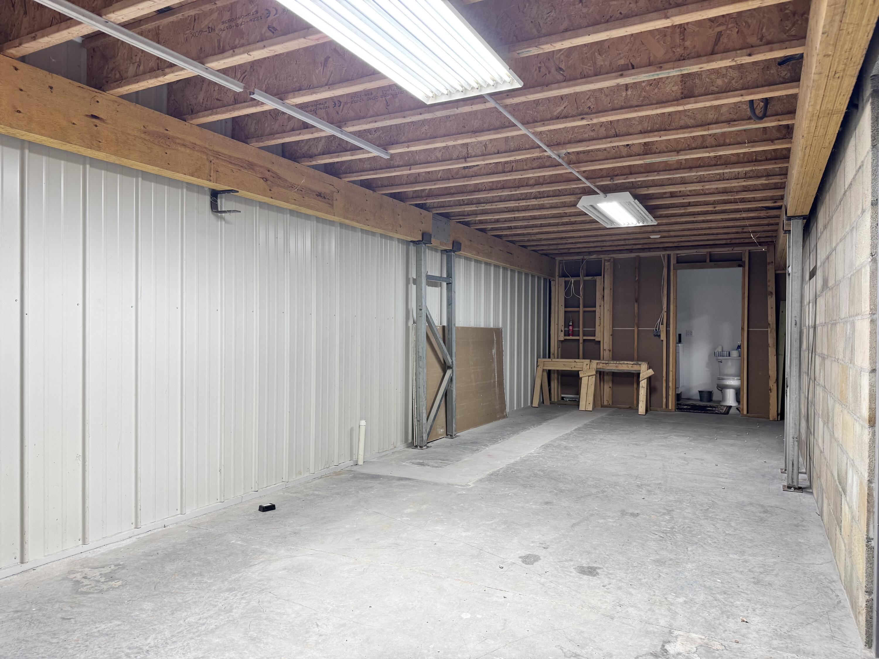 21102 Farm Road 1252 Property Photo 30