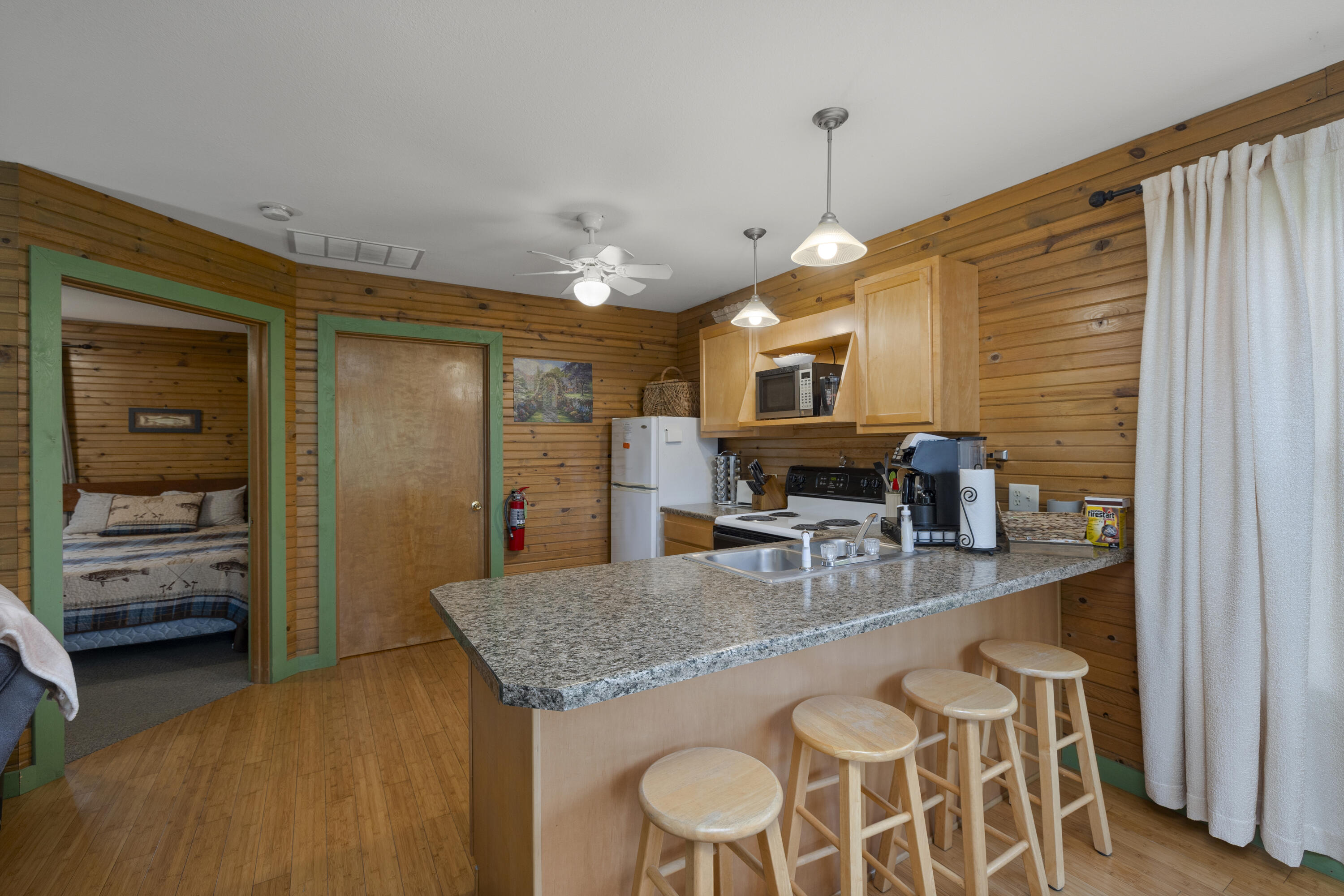 195 Edgewater Circle Property Photo 15