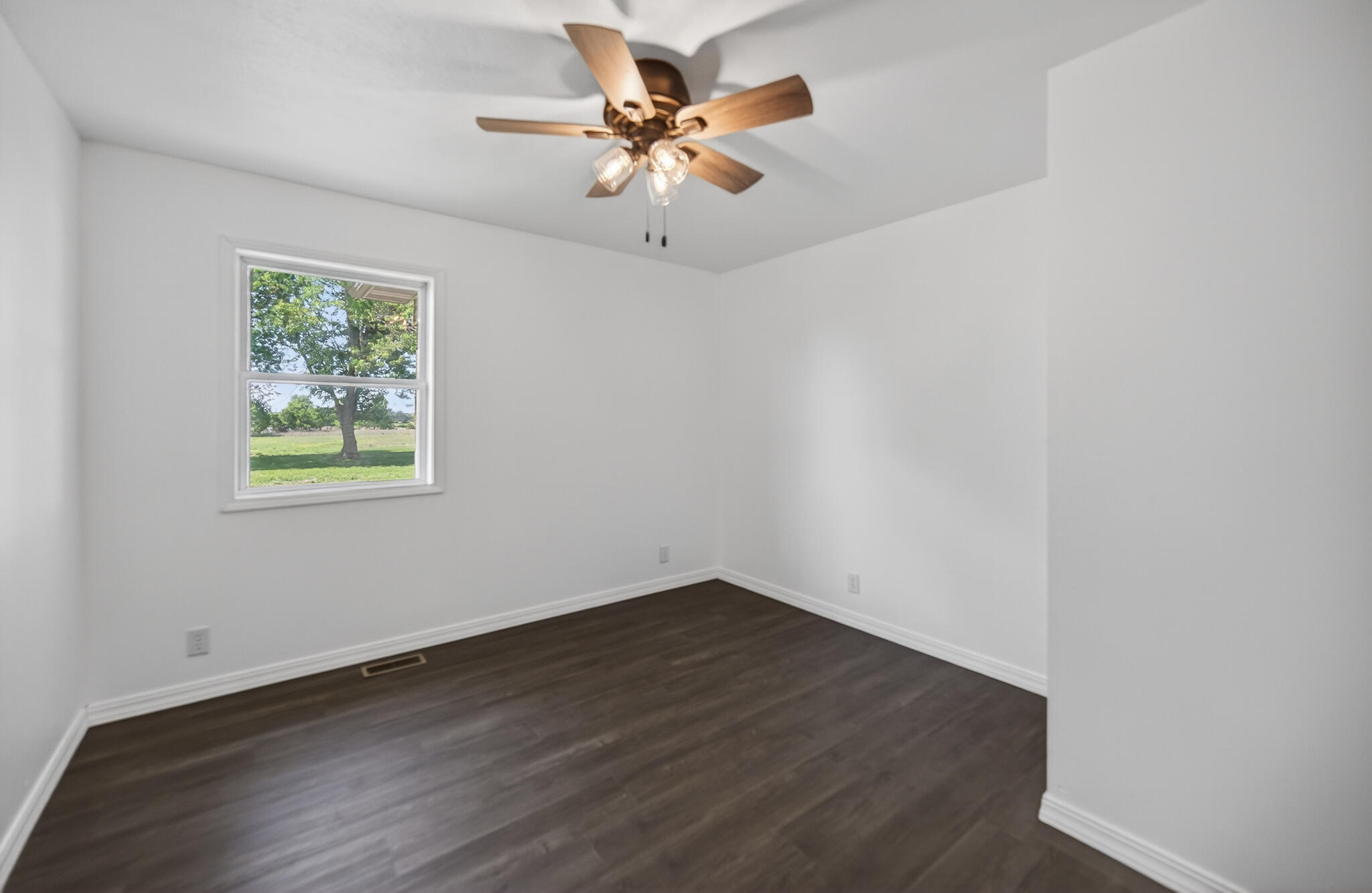 1501 State Highway Ab Property Photo 17