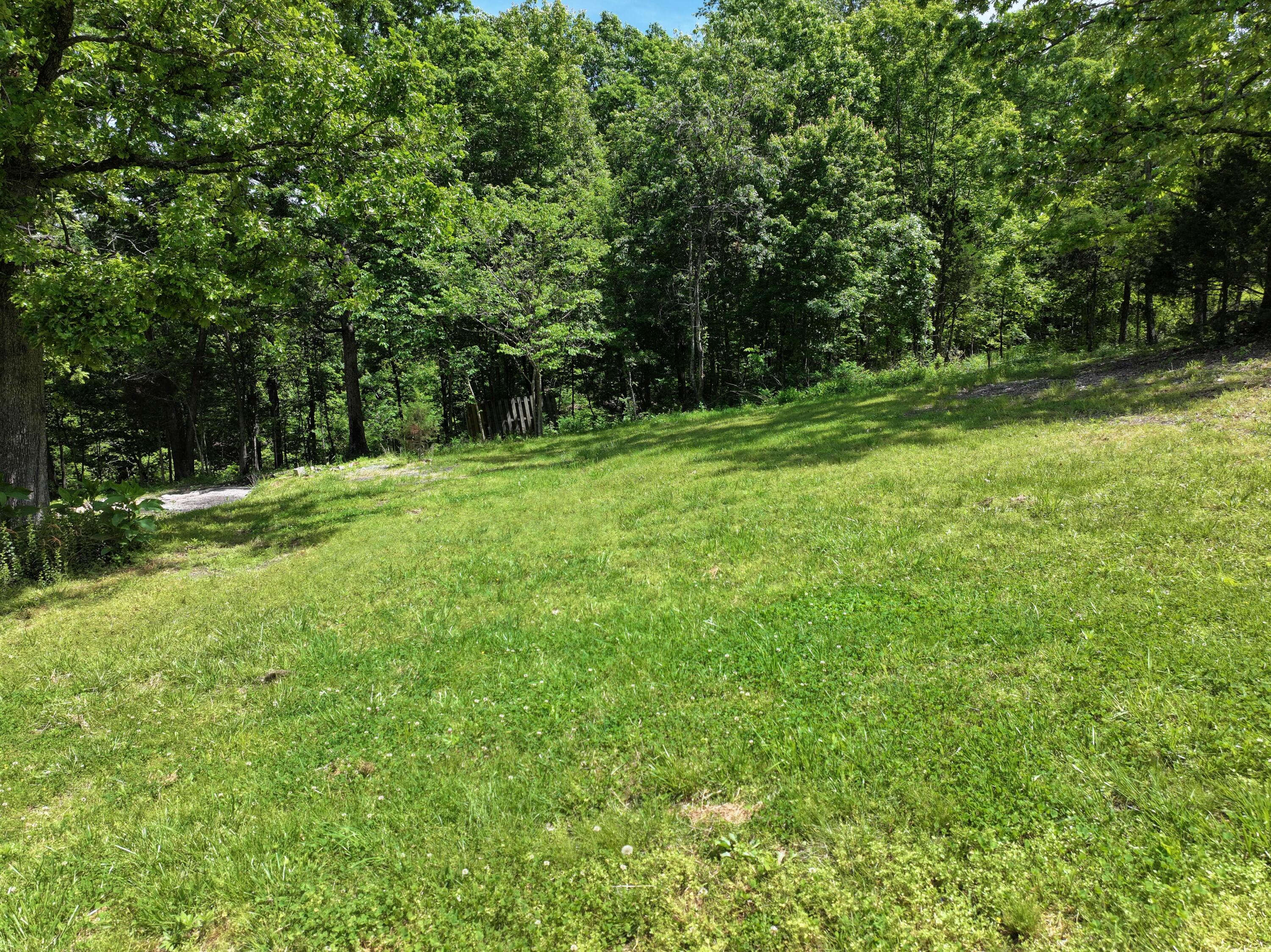 589 Hickory Lane Property Photo 9