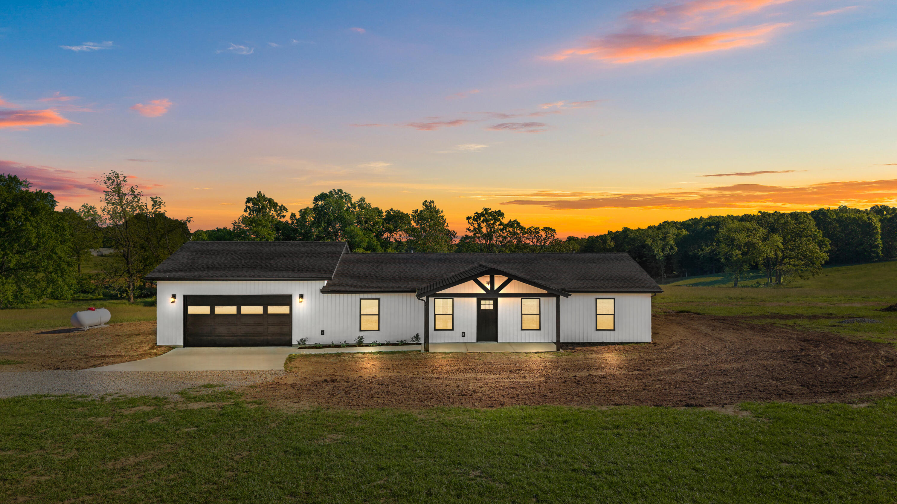 24672 Farm Road 2012 Property Photo 2