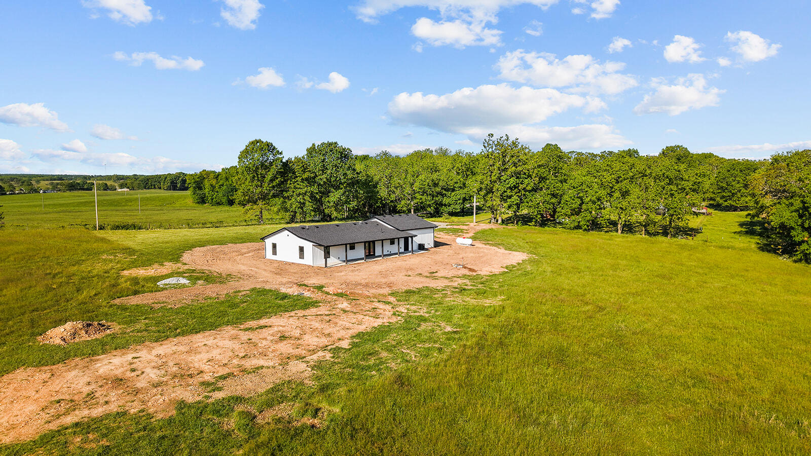24672 Farm Road 2012 Property Photo 9